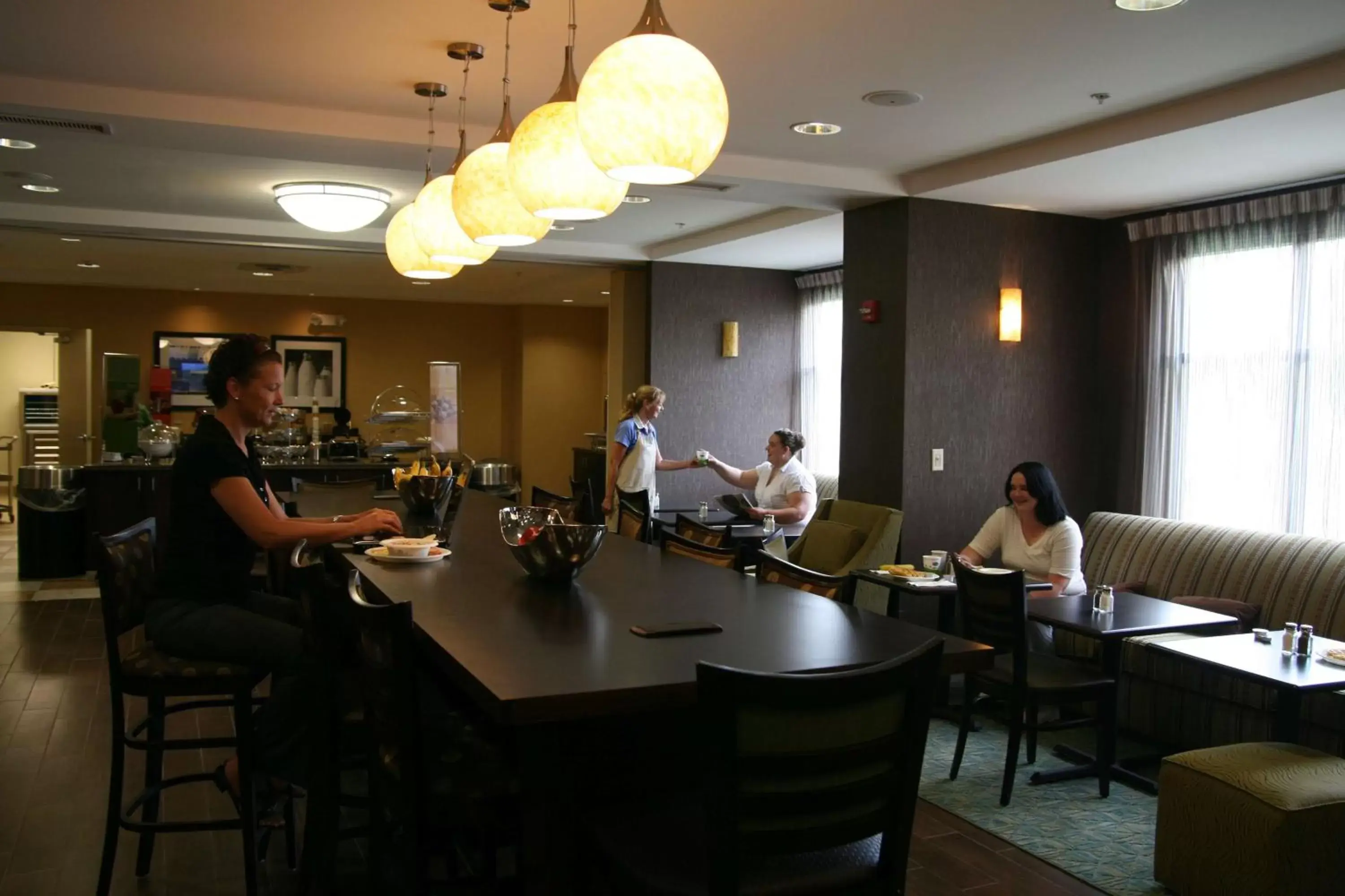 Dining area, Restaurant/Places to Eat in Hampton Inn Dandridge