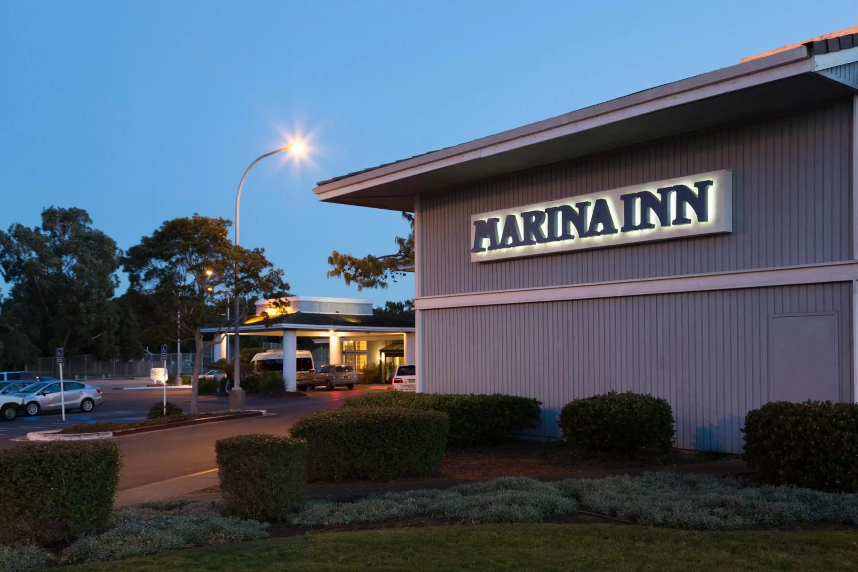 Property logo or sign, Property Building in The Marina Inn on San Francisco Bay