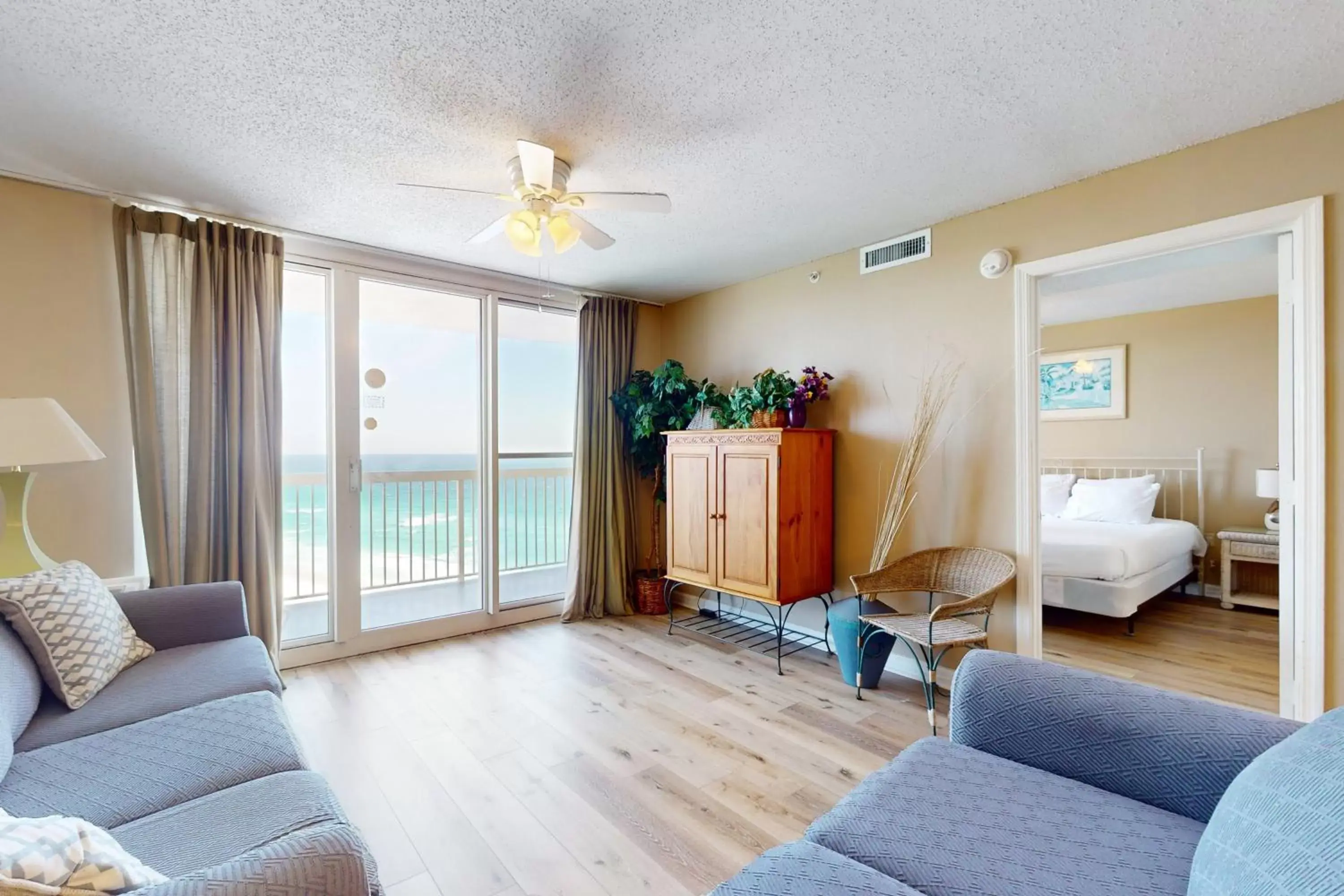 Seating Area in The Resorts Of Pelican Beach 1613 Destin (Condo)