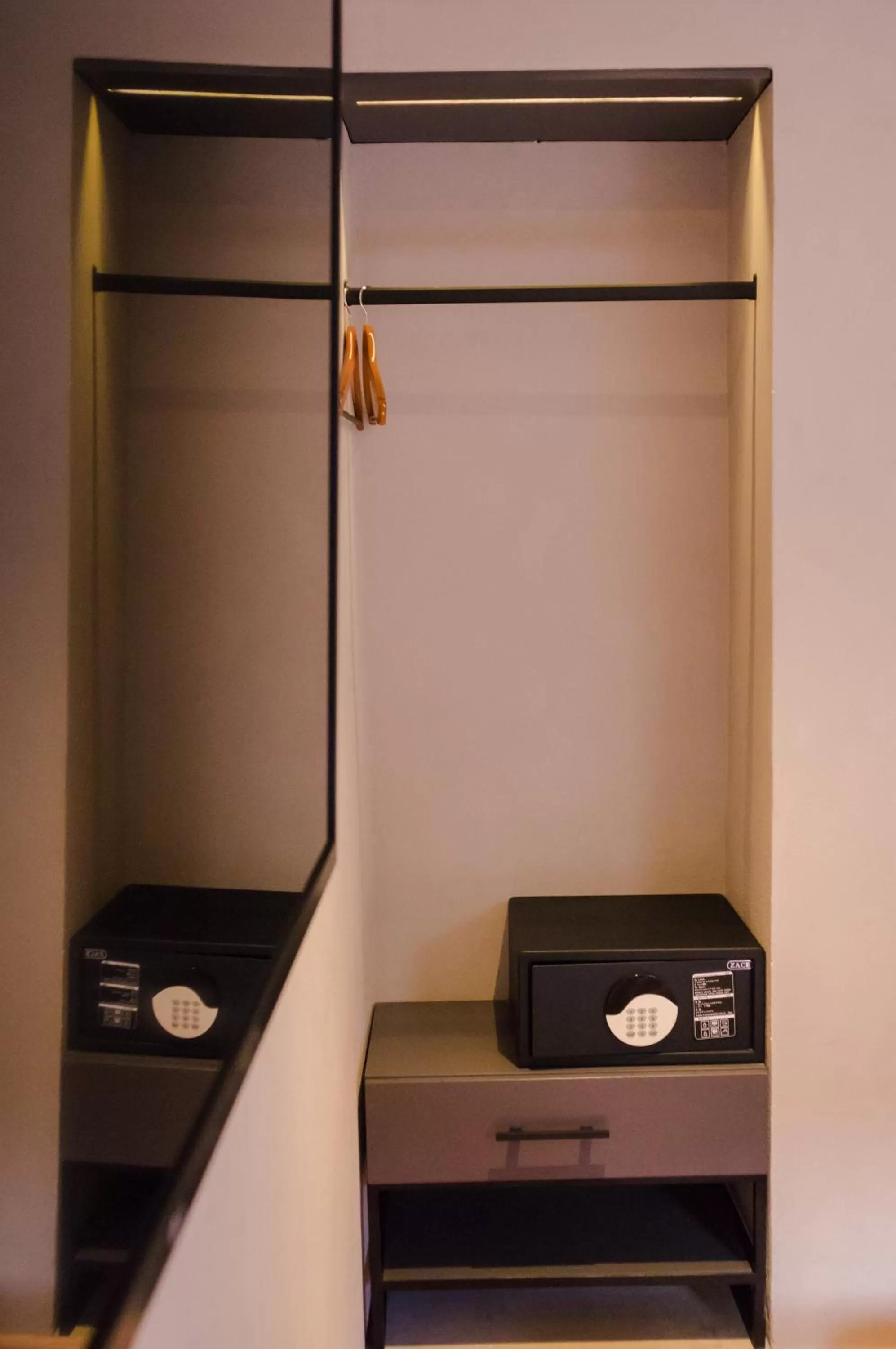 safe in Mikaella Hotel