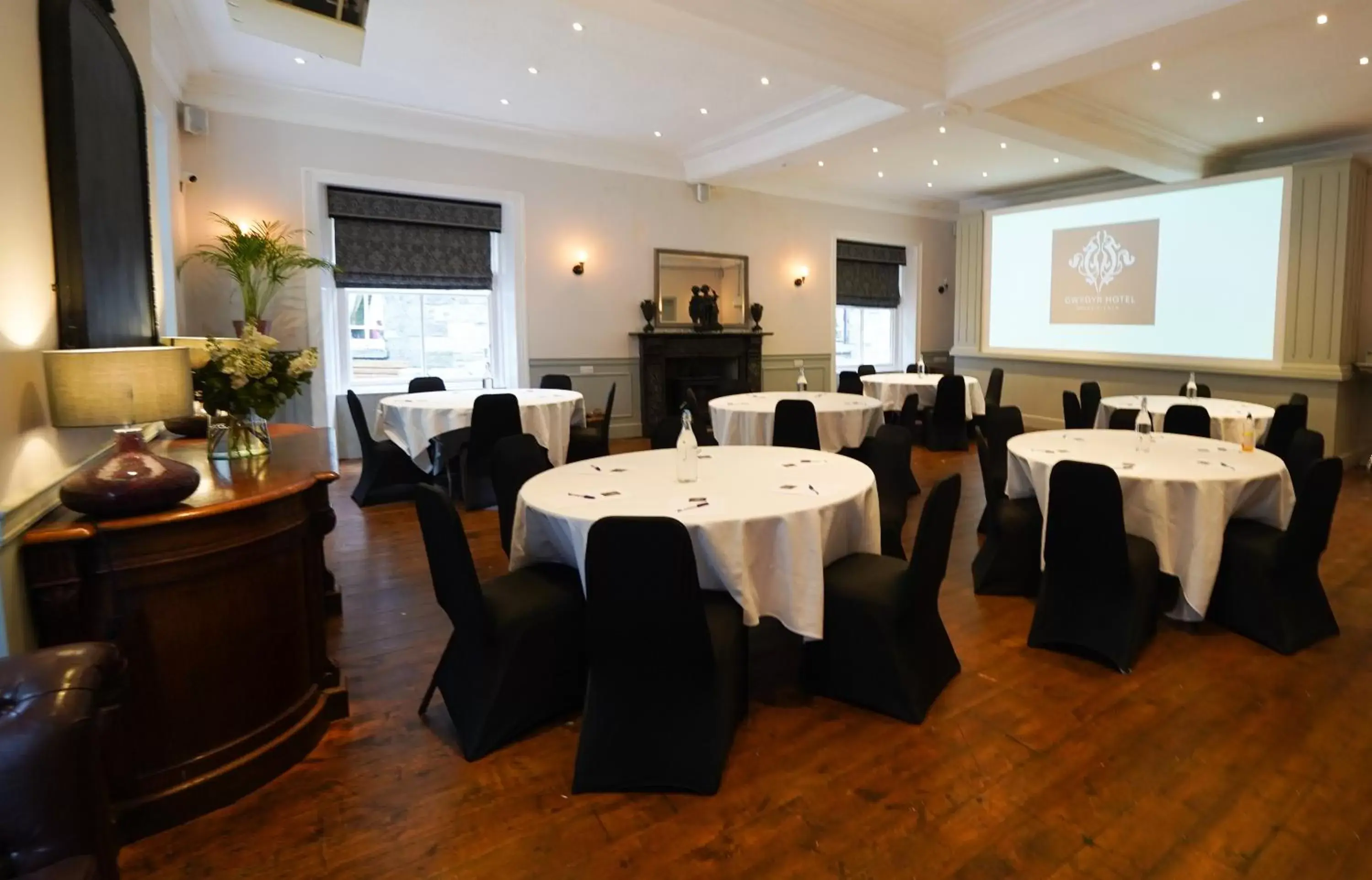 Business facilities in Gwydyr Hotel