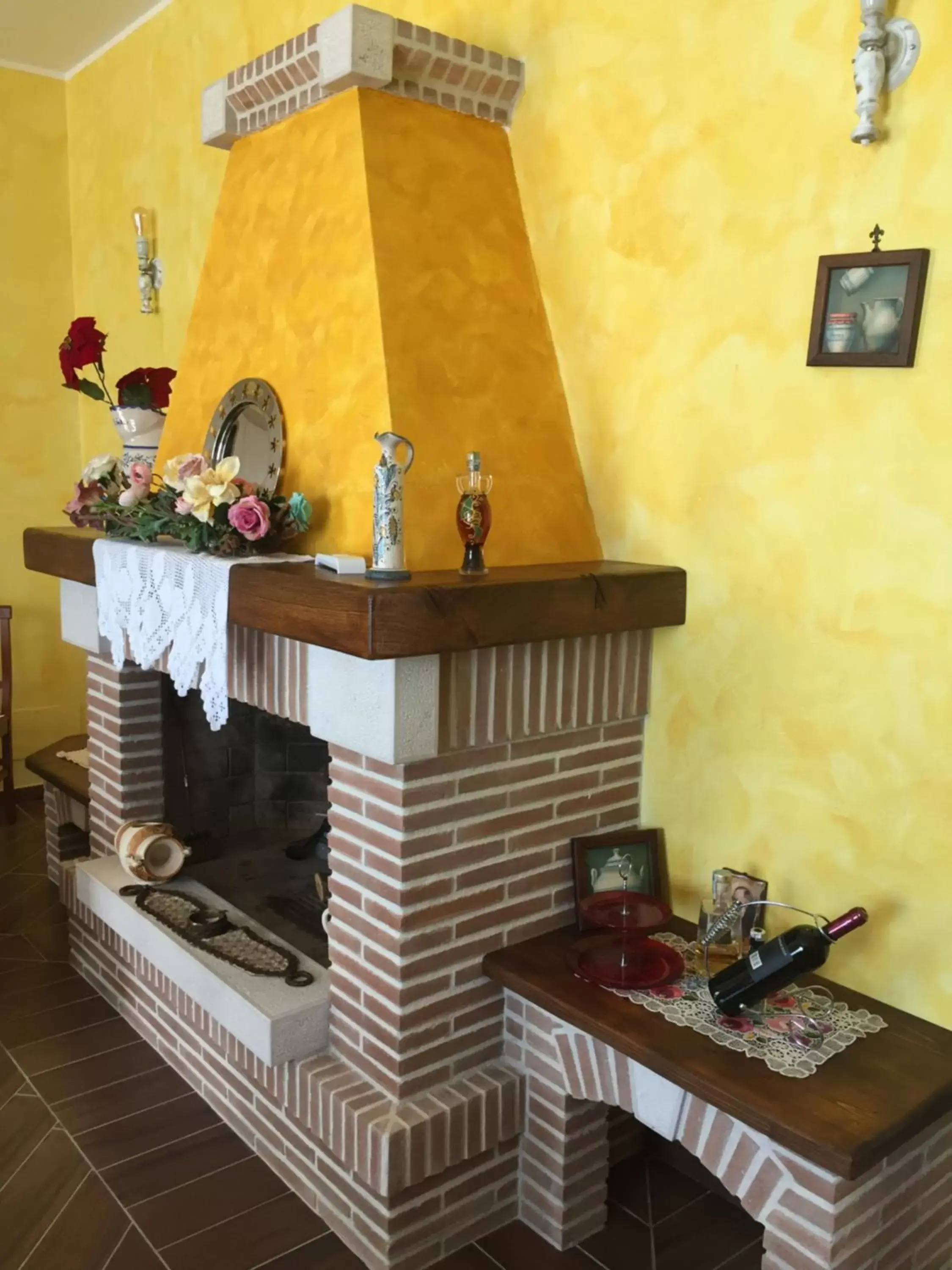 Communal lounge/ TV room, Kitchen/Kitchenette in San Michele