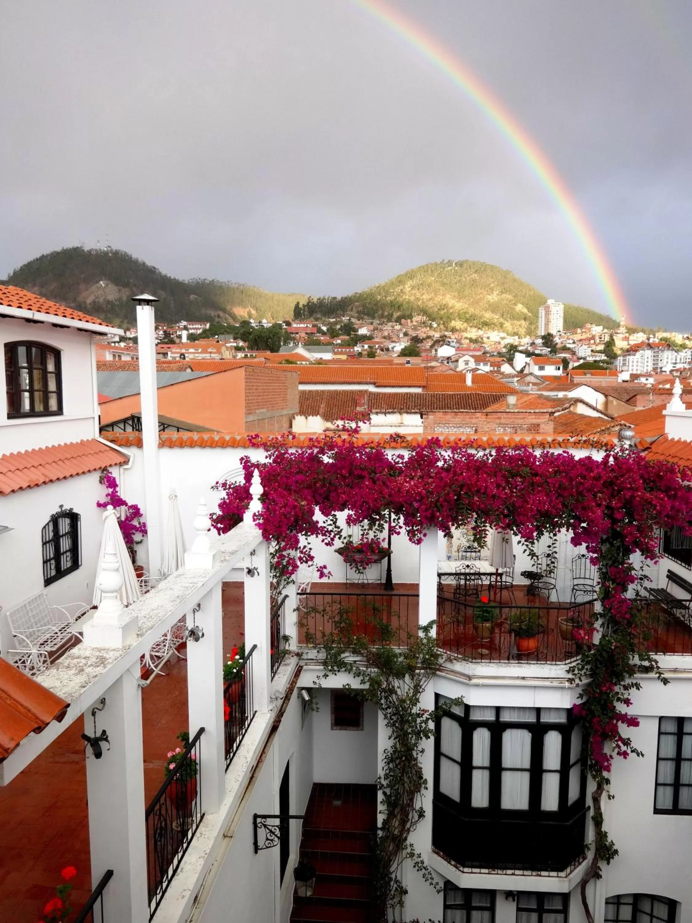 Spring in El Hotel de Su Merced