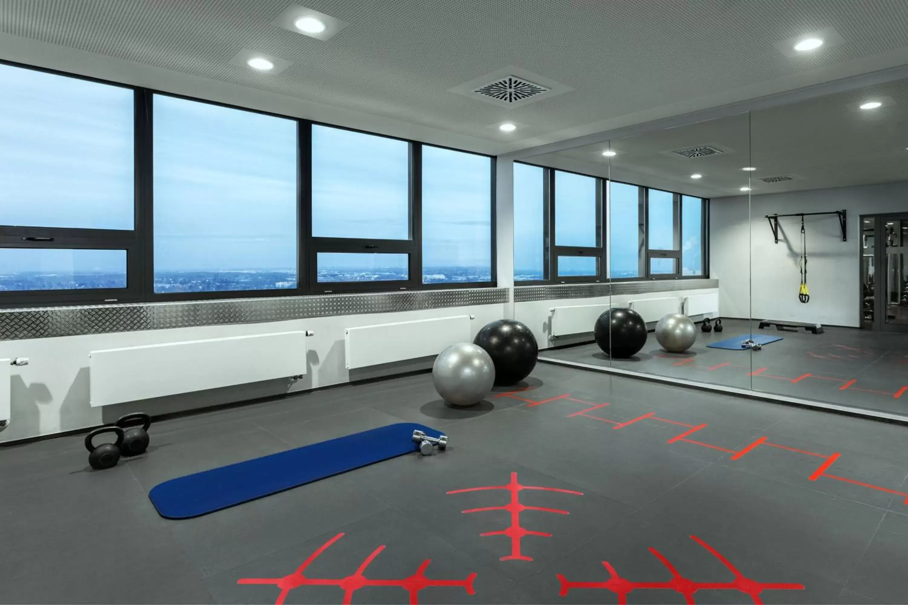 Fitness centre/facilities, Fitness Center/Facilities in Four Points by Sheraton Munich Arabellapark