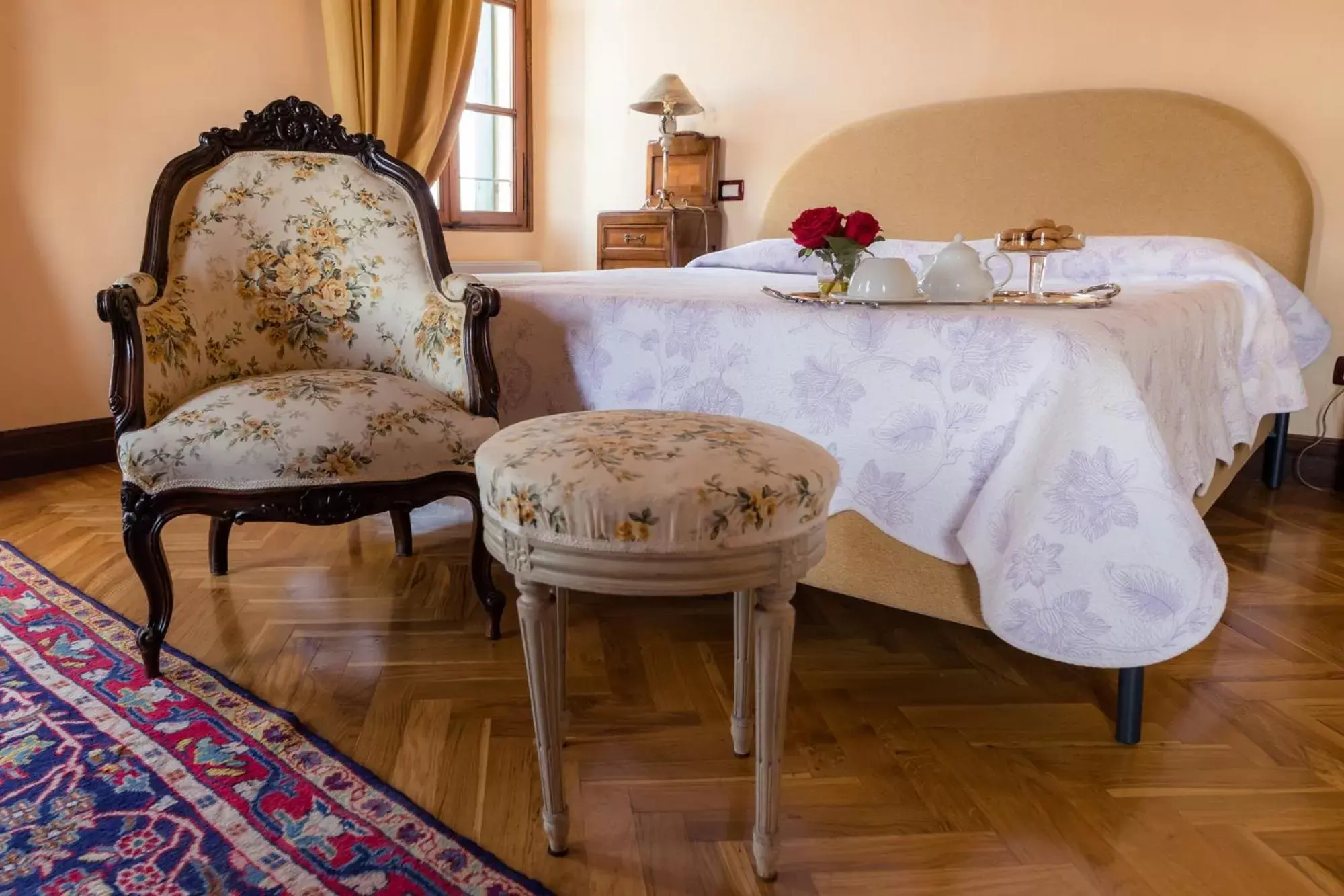 Bedroom, Seating Area in B&B Villa Nichesola