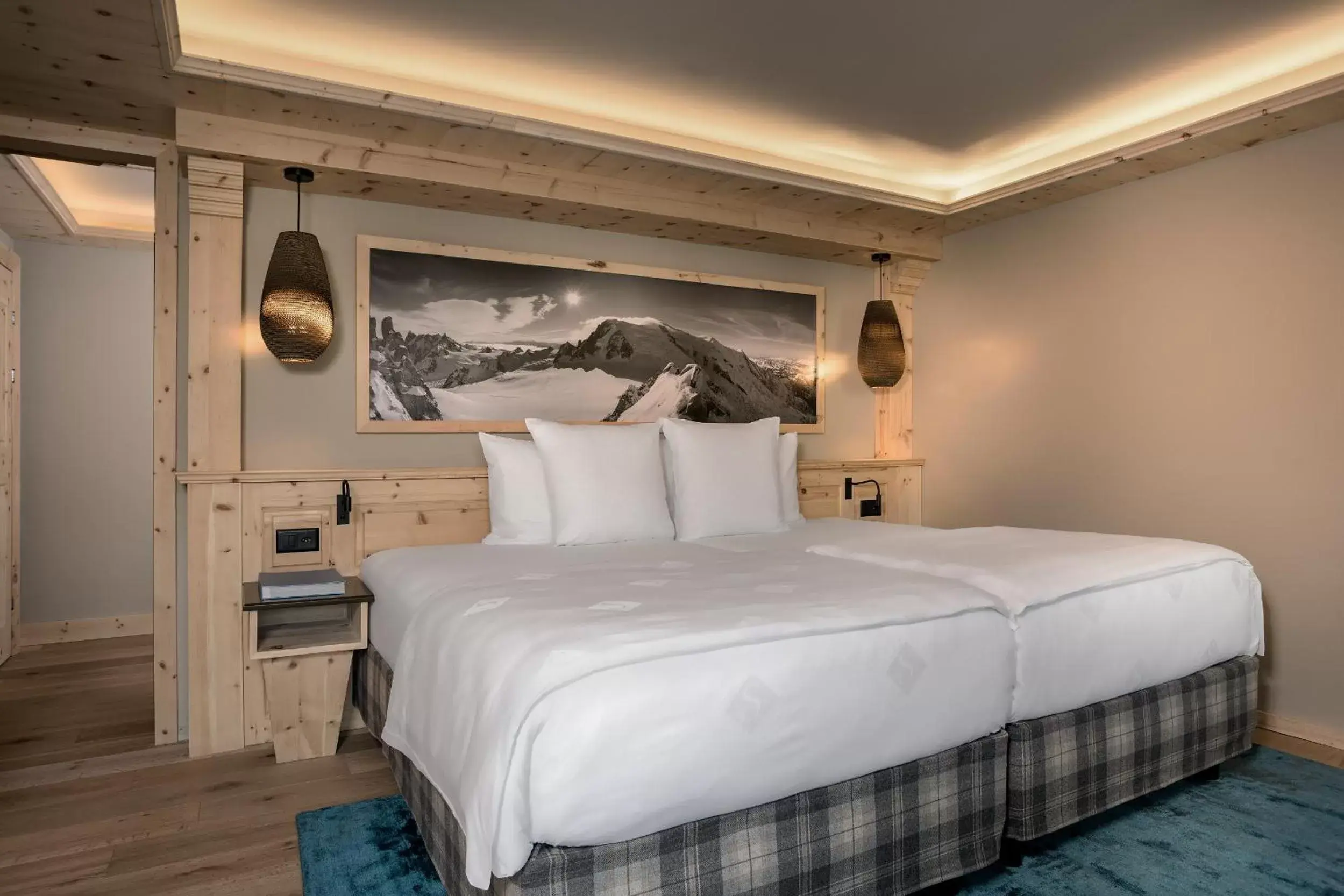 Photo of the whole room, Bed in Precise Tale Seehof Davos