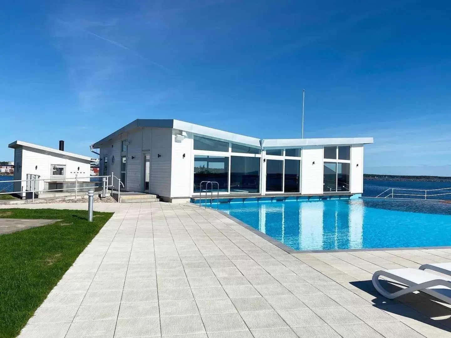 Swimming pool in Best Western Hotel Corallen Swimming pool in Best Western Hotel Corallen