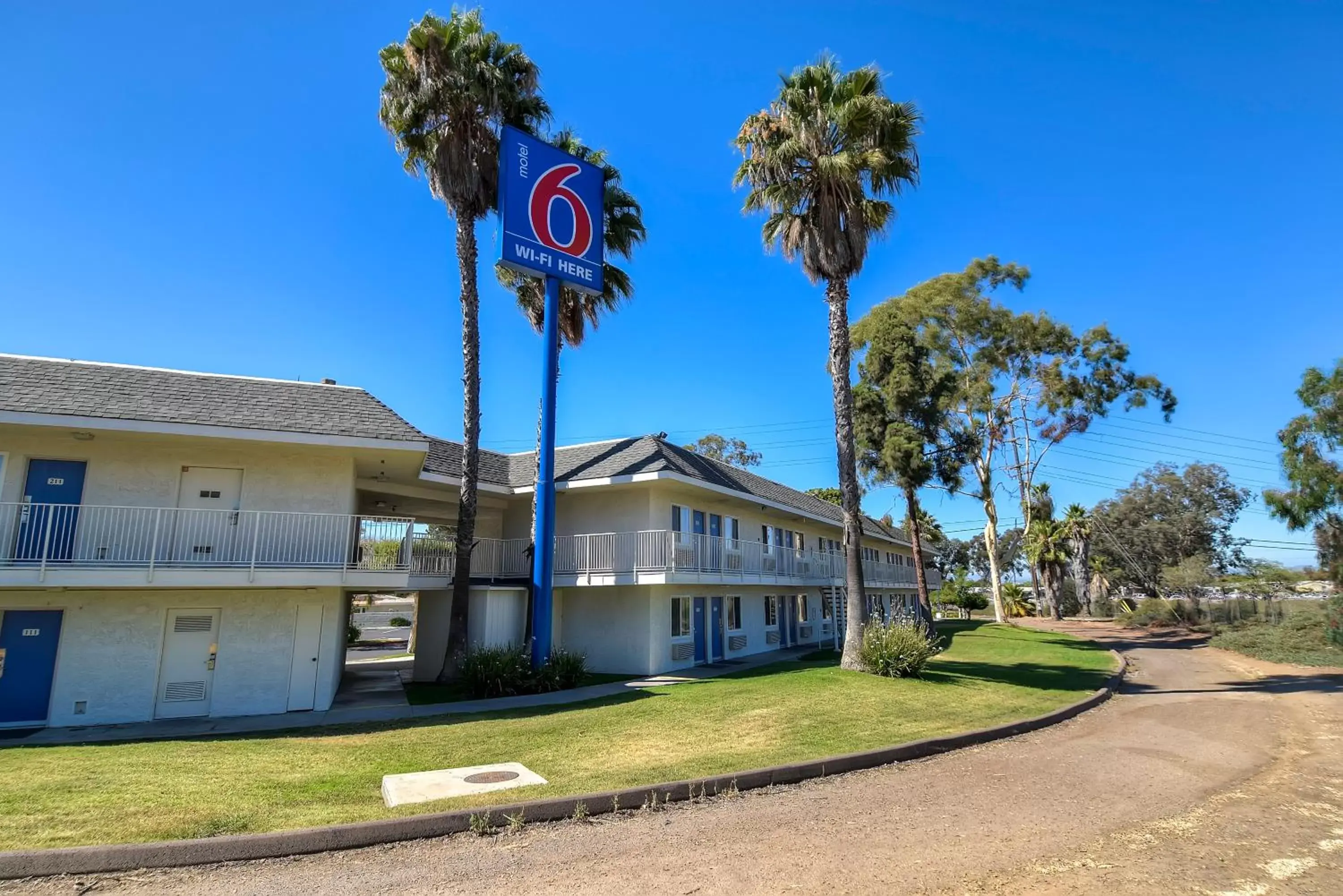 Facade/entrance, Property Building in Motel 6-San Diego, CA - North