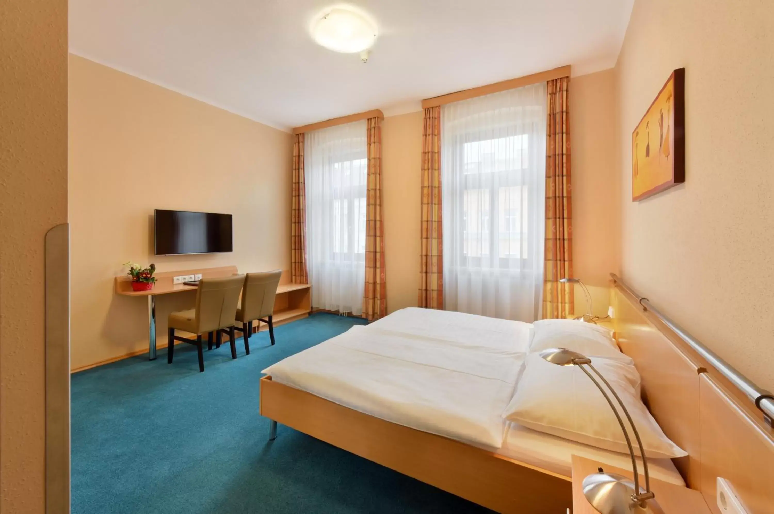 Photo of the whole room, Bed in Hotel Lucia Photo of the whole room, Bed in Hotel Lucia