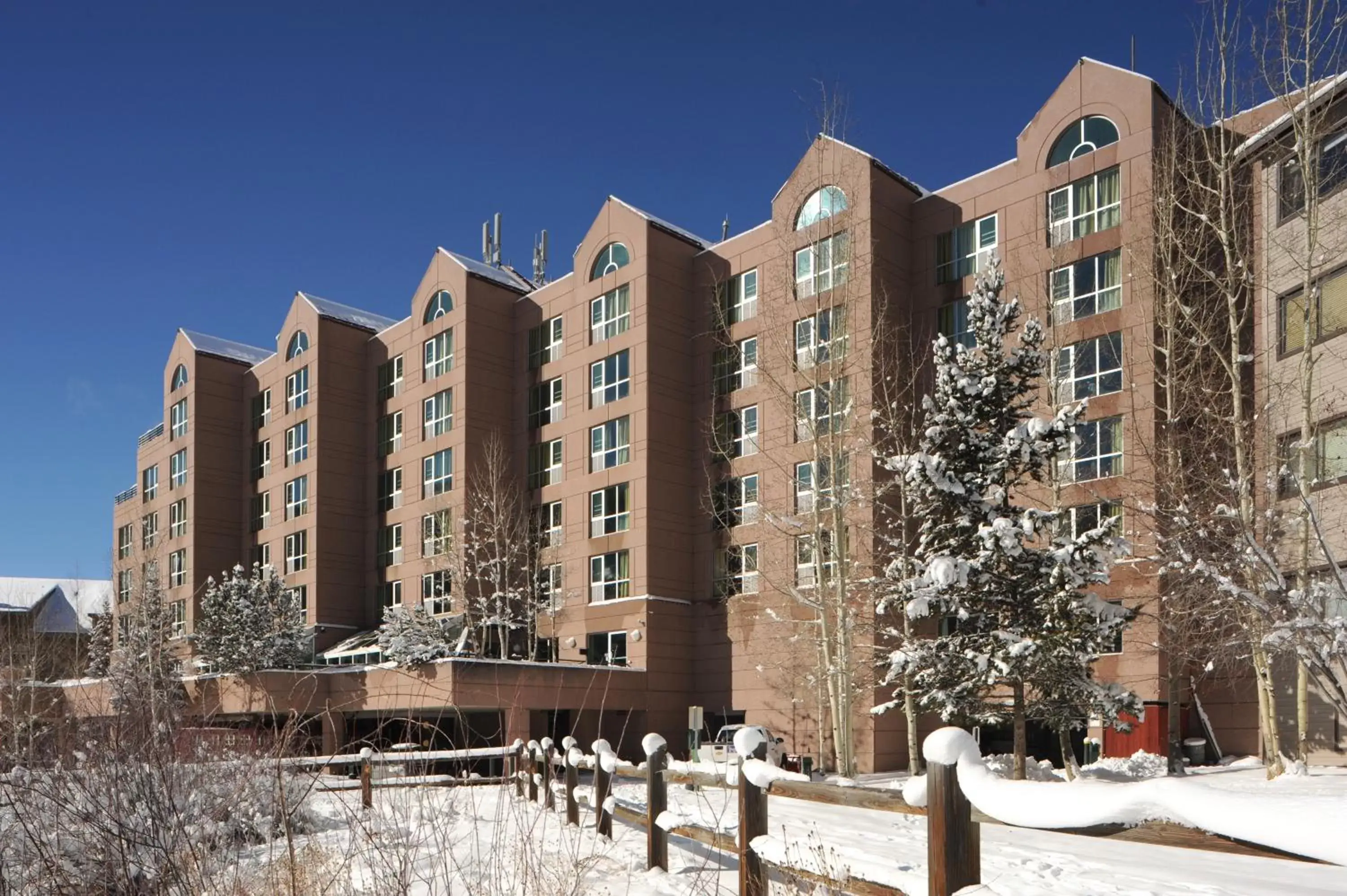 Facade/entrance, Winter in Hyatt Place Keystone