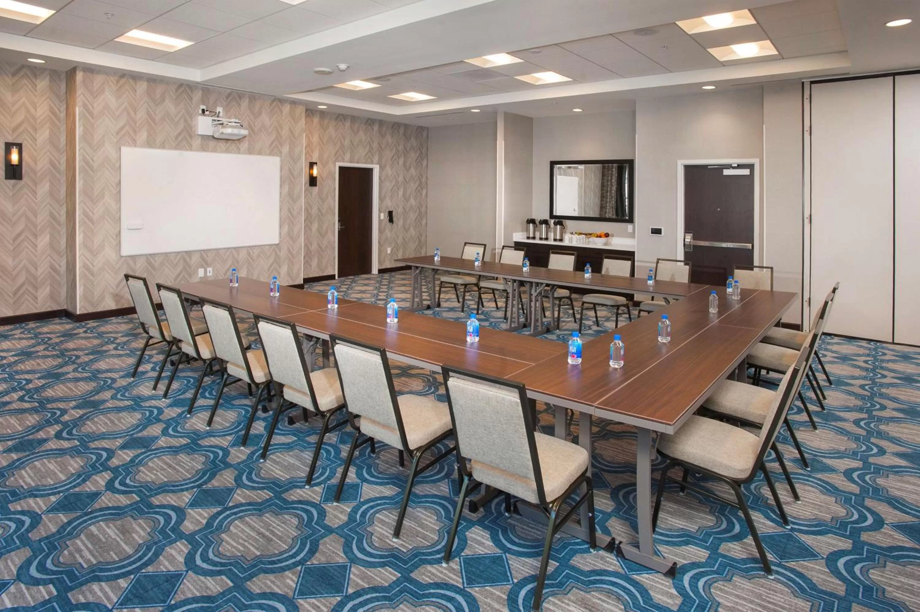 Meeting/conference room in Hilton Garden Inn Burbank Los Angeles
