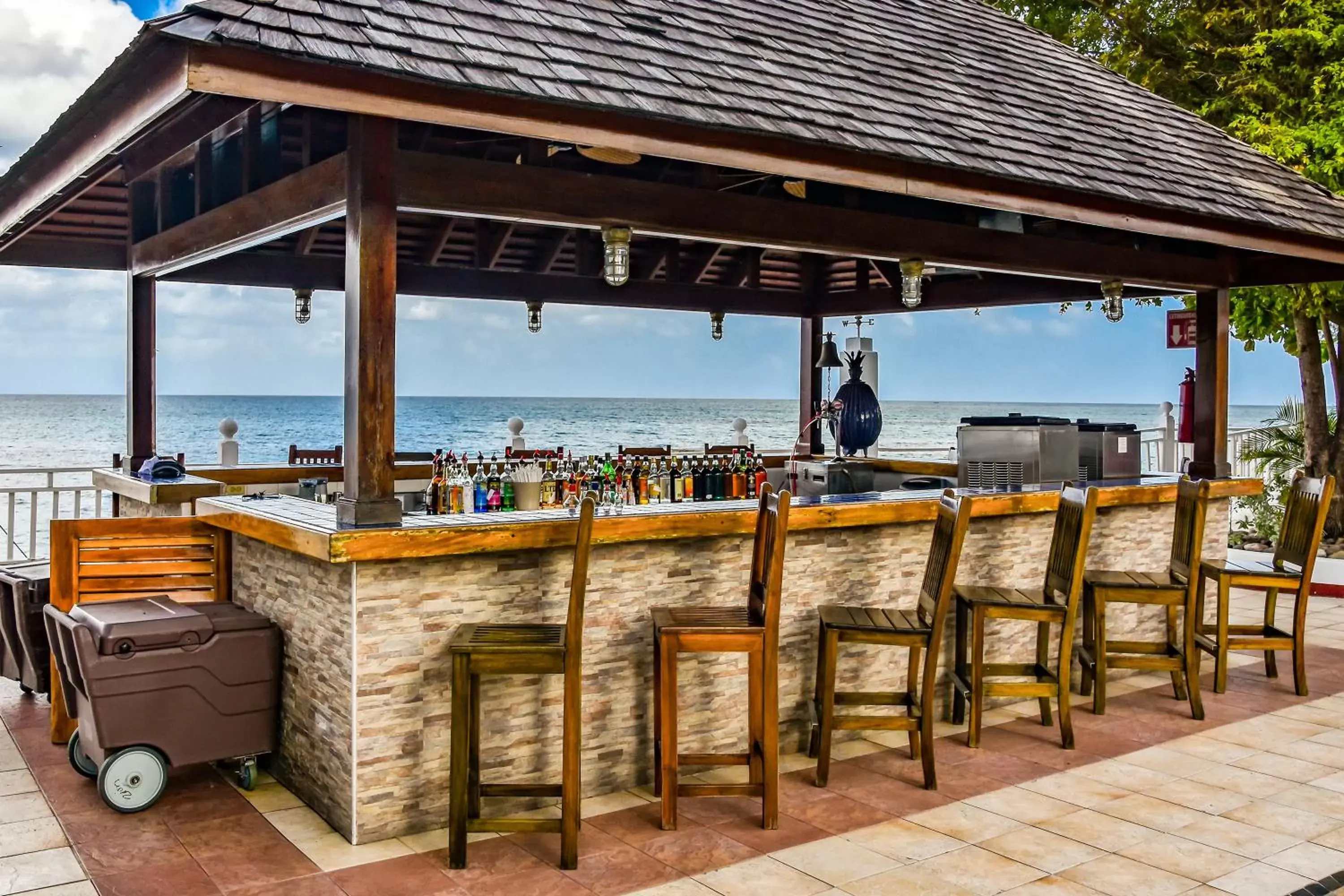 Lounge or bar, Lounge/Bar in Royal Decameron Montego Beach Resort - ALL INCLUSIVE