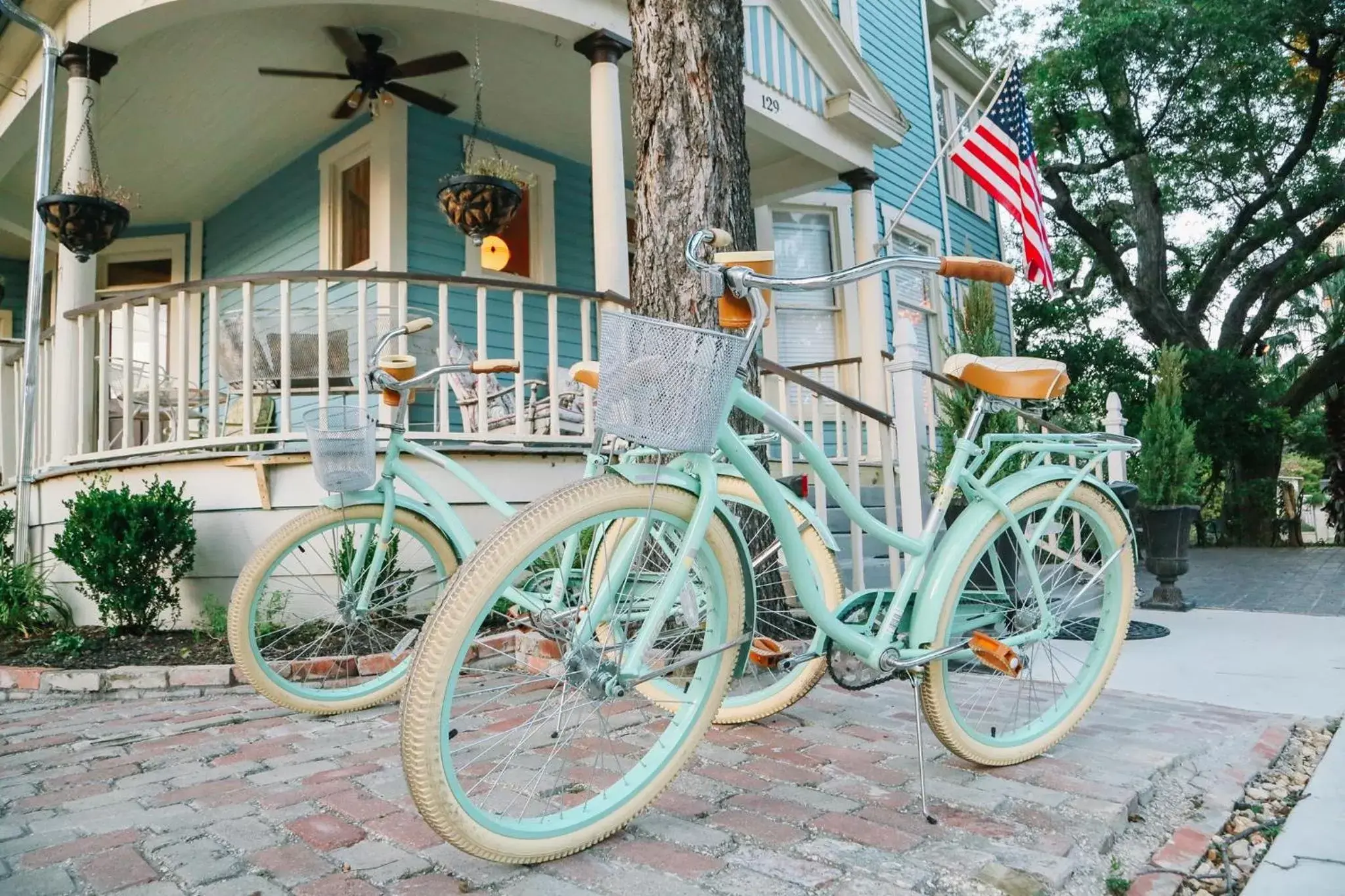 Cycling in Inn on the Riverwalk