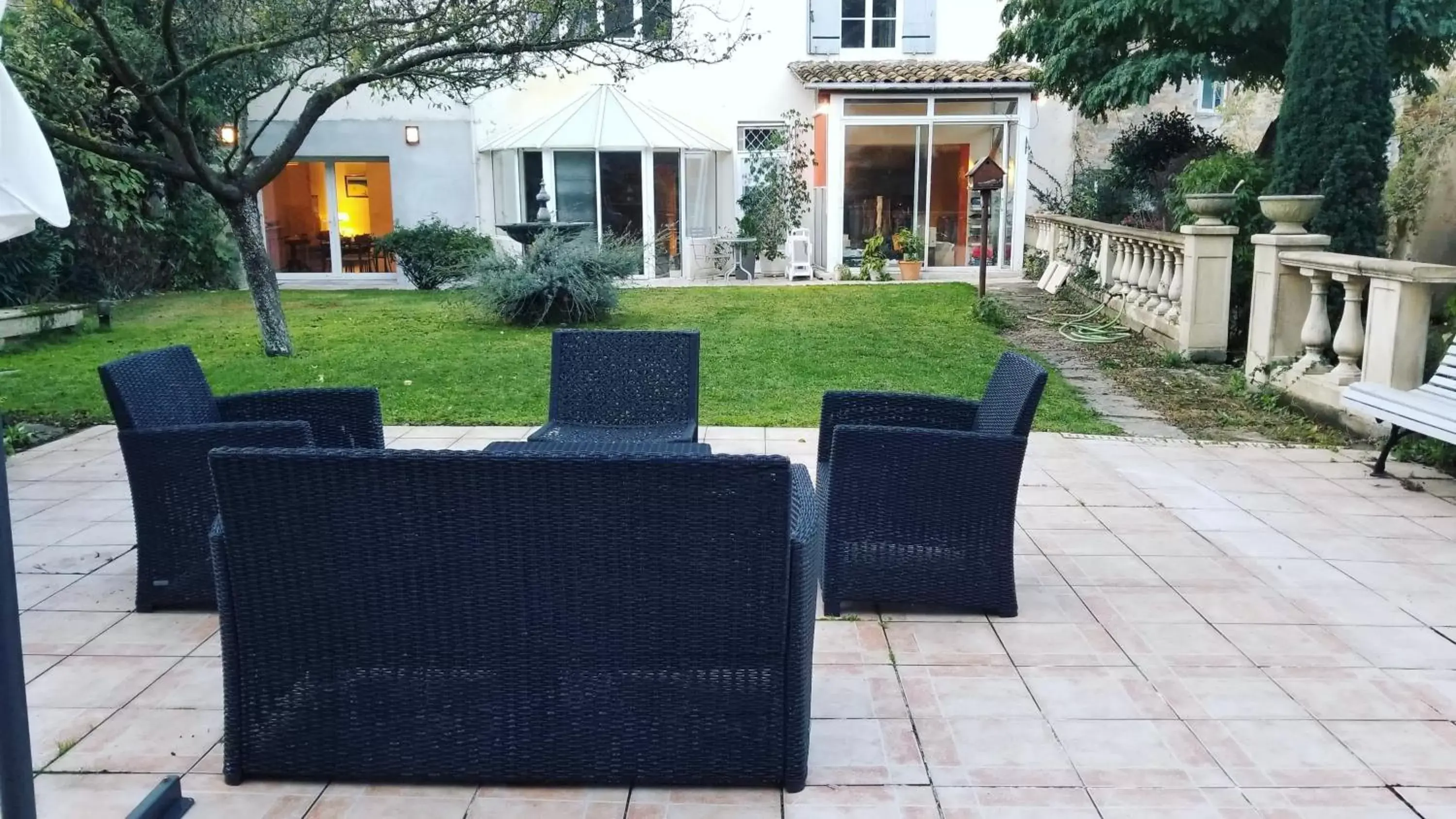 Patio in La Maison Blanche