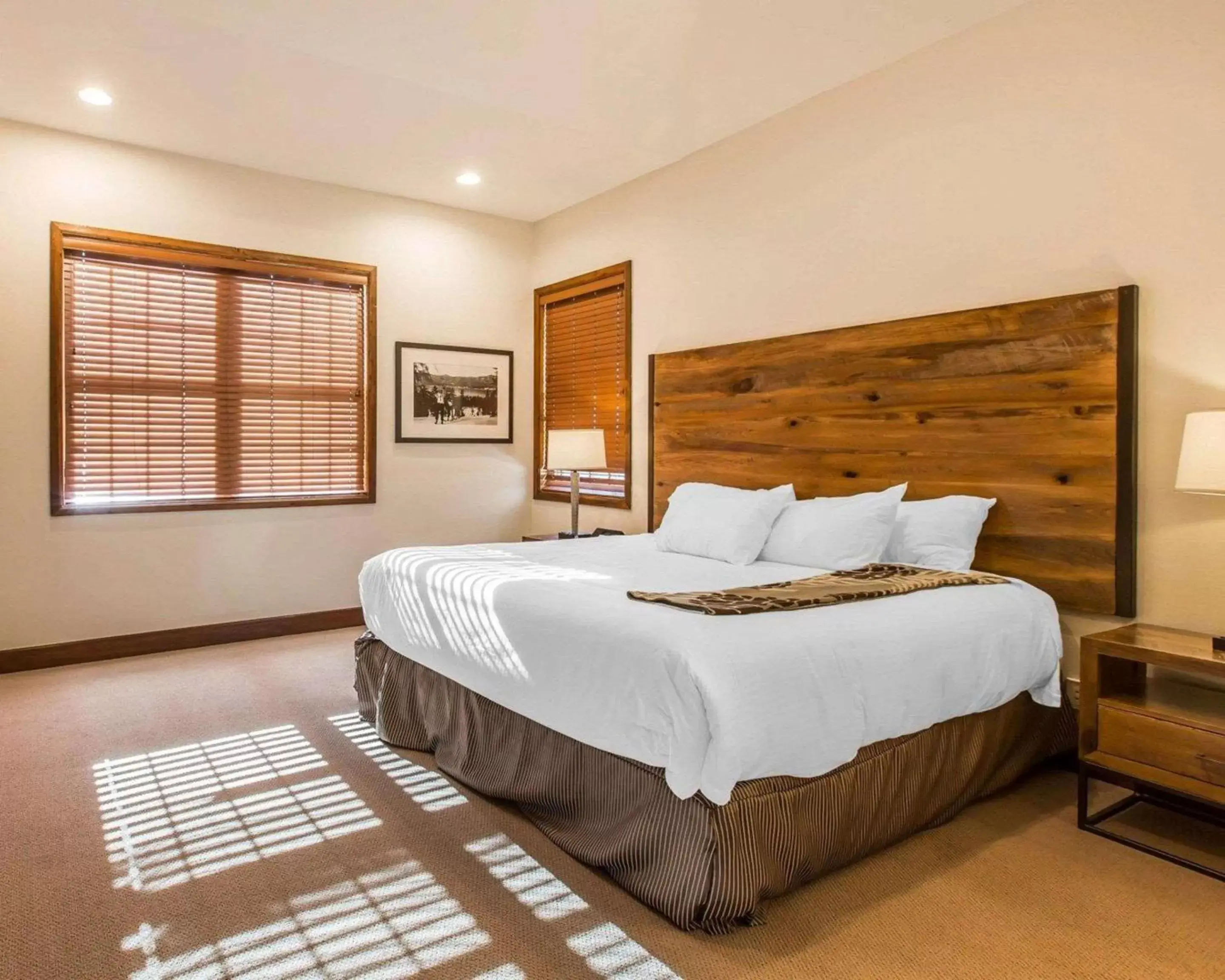 Photo of the whole room, Bed in Bluegreen Vacations Big Bear Village, Ascend Resort Collection