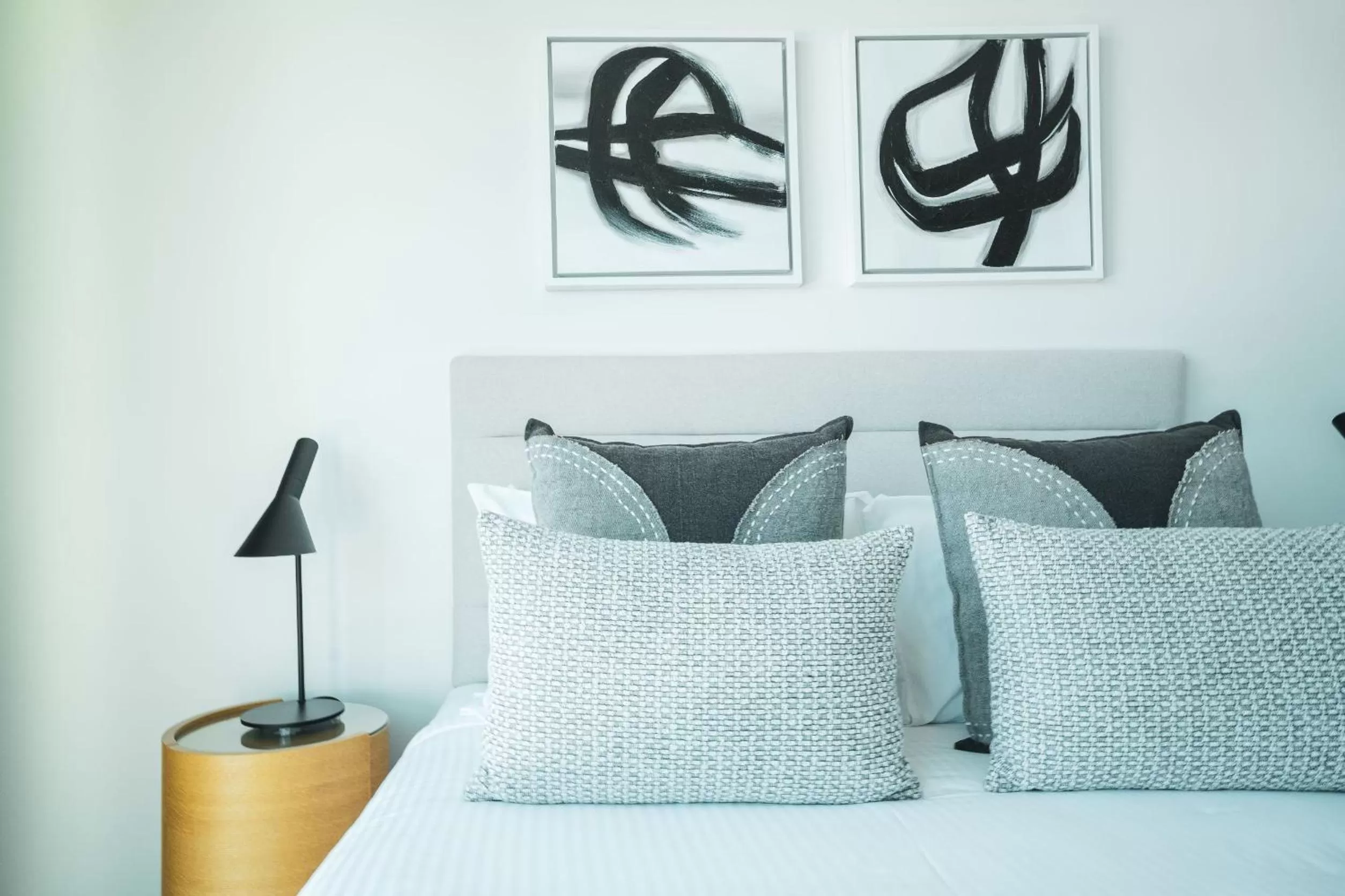 Bed in Vue Broadbeach - Official