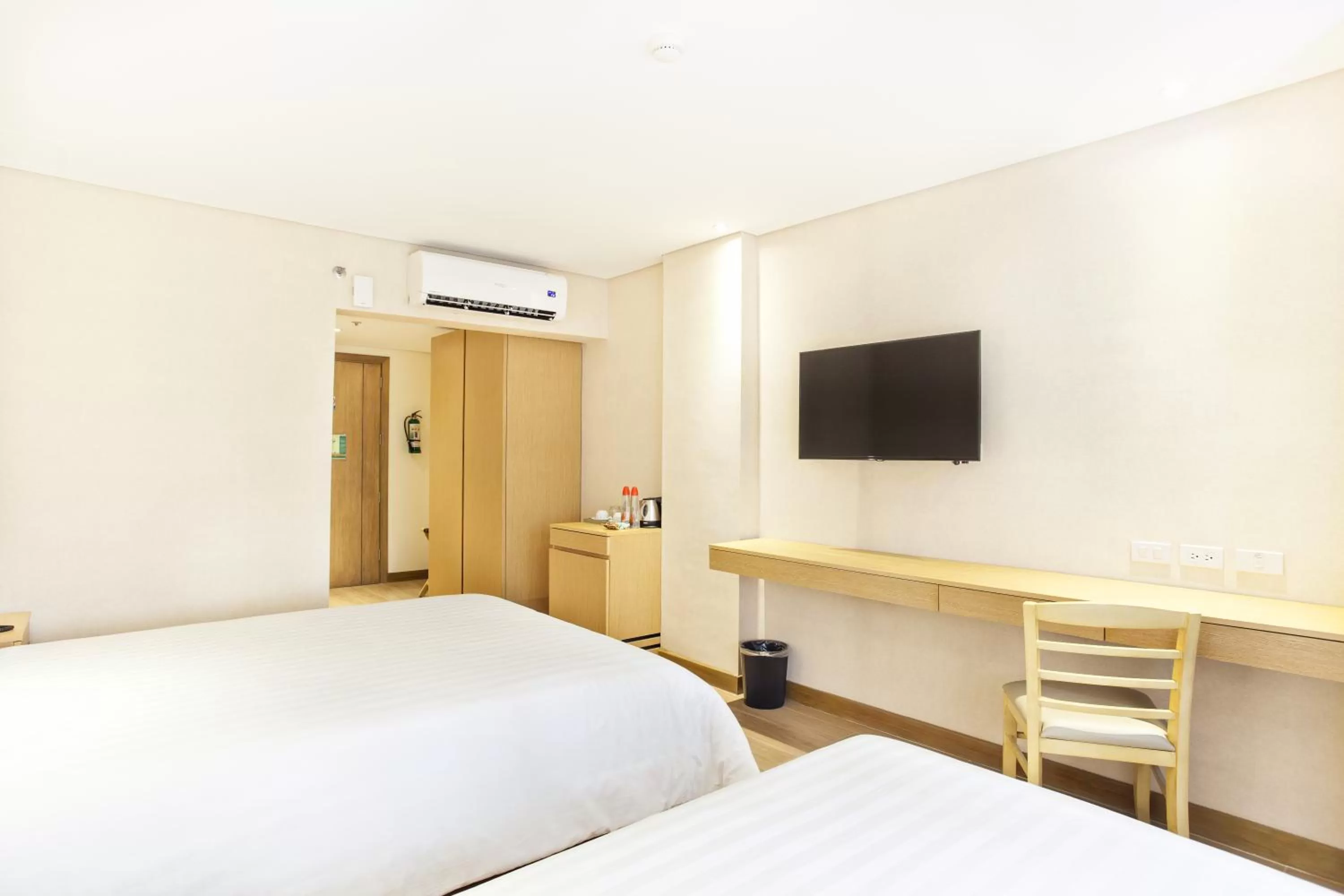 TV and multimedia, Bed in Jinjiang Inn - Ortigas