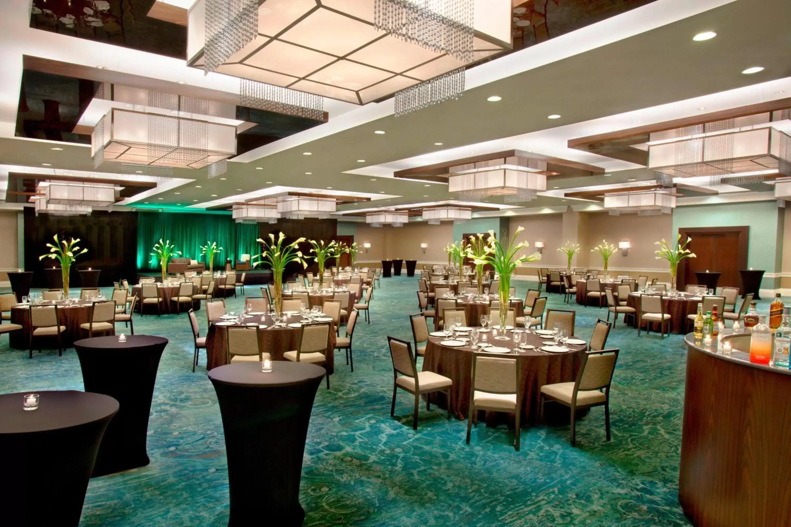 Meeting/conference room, Restaurant/Places to Eat in The Westin Fort Lauderdale Beach Resort