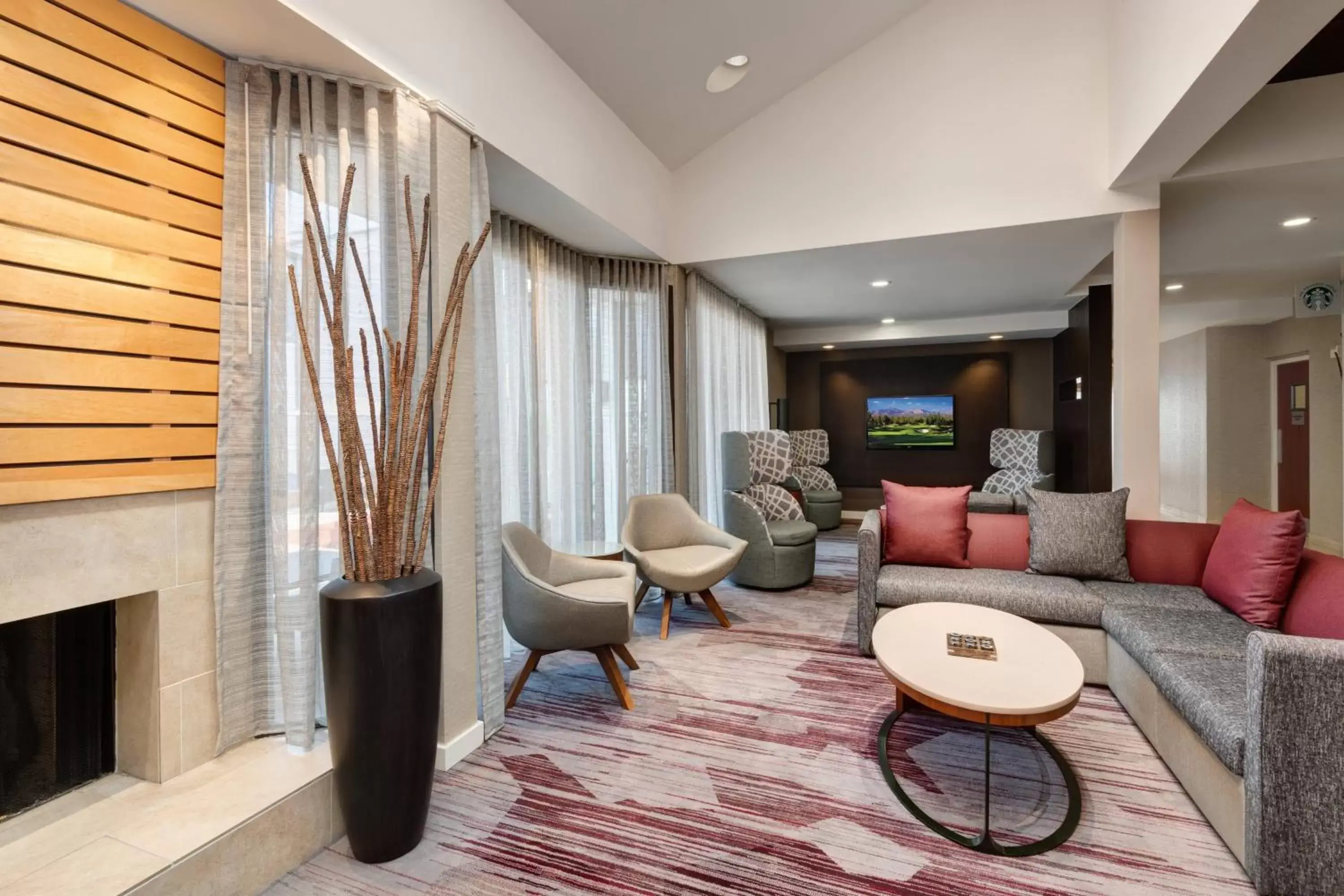 Lobby or reception, Seating Area in Courtyard by Marriott Augusta