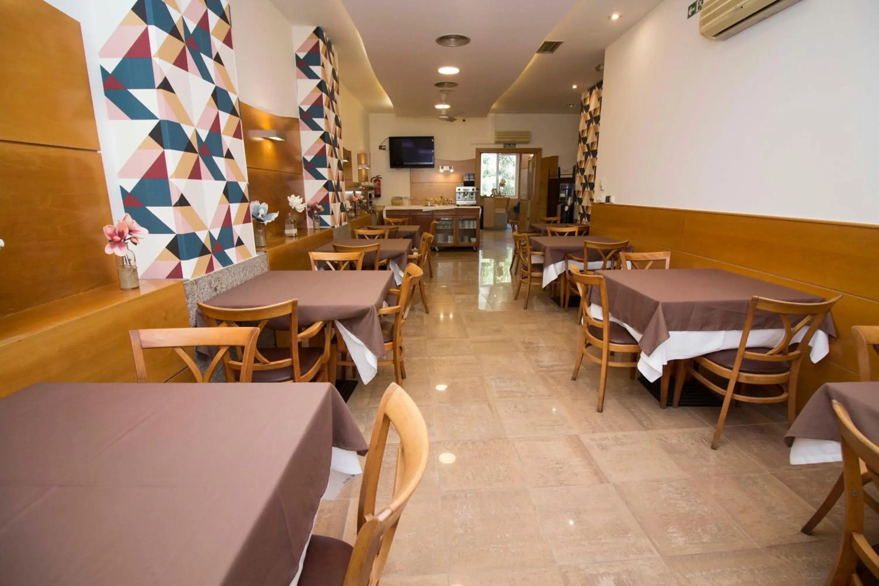 Buffet breakfast, Restaurant/Places to Eat in Hotel Vilagarcia