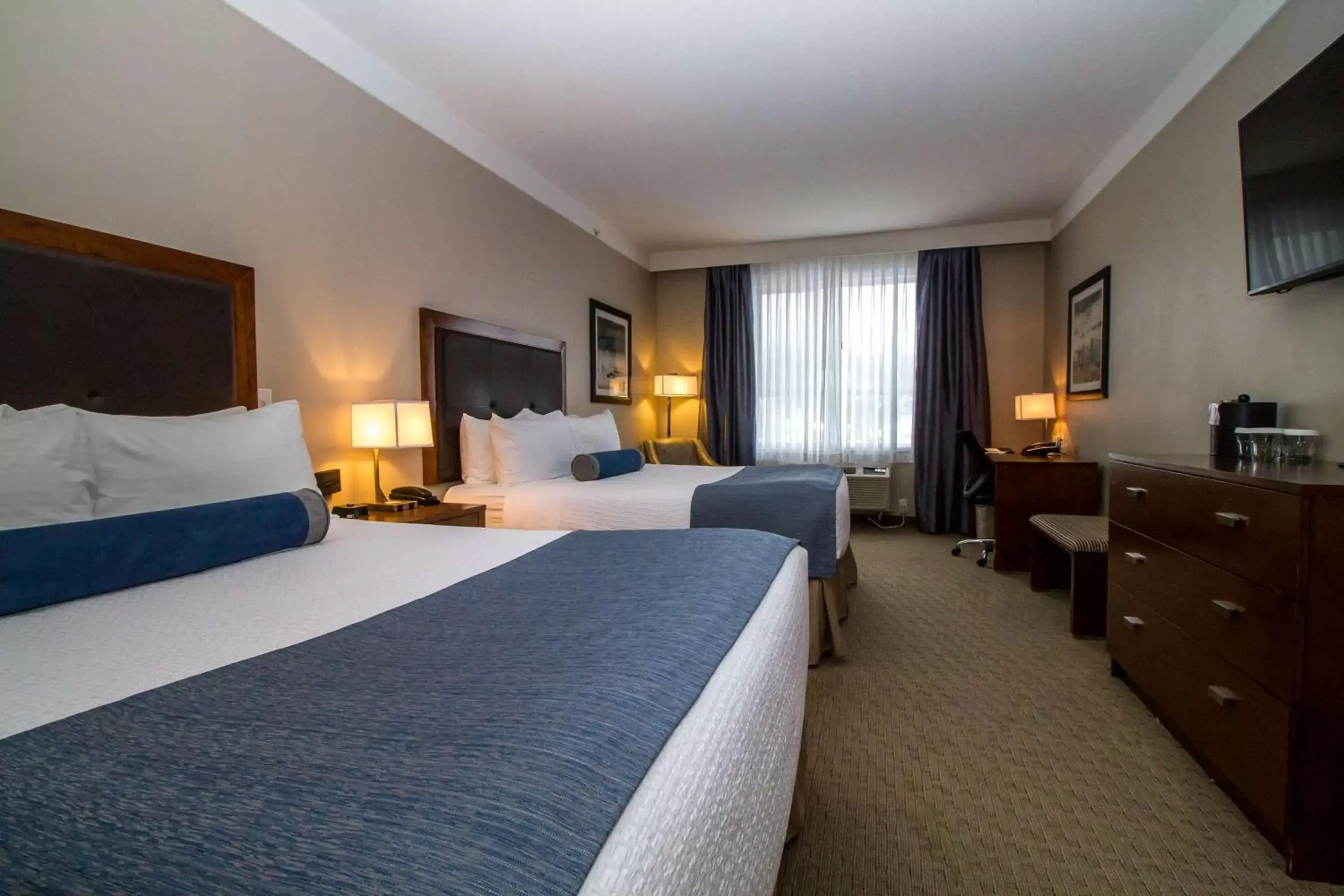 Bedroom in Best Western Plus Revelstoke