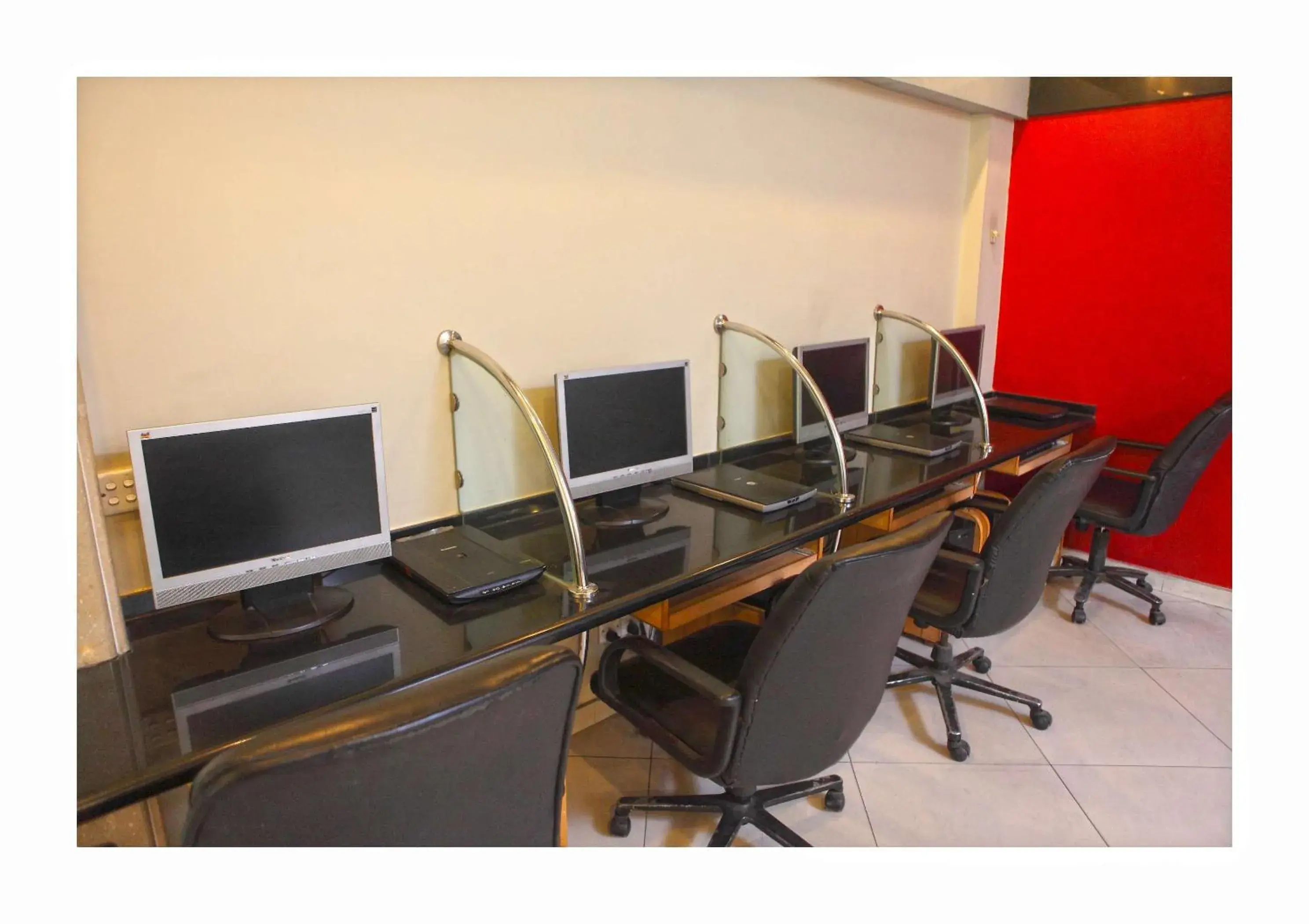 Business facilities, Business Area/Conference Room in Regent Plaza Hotel & Convention Center