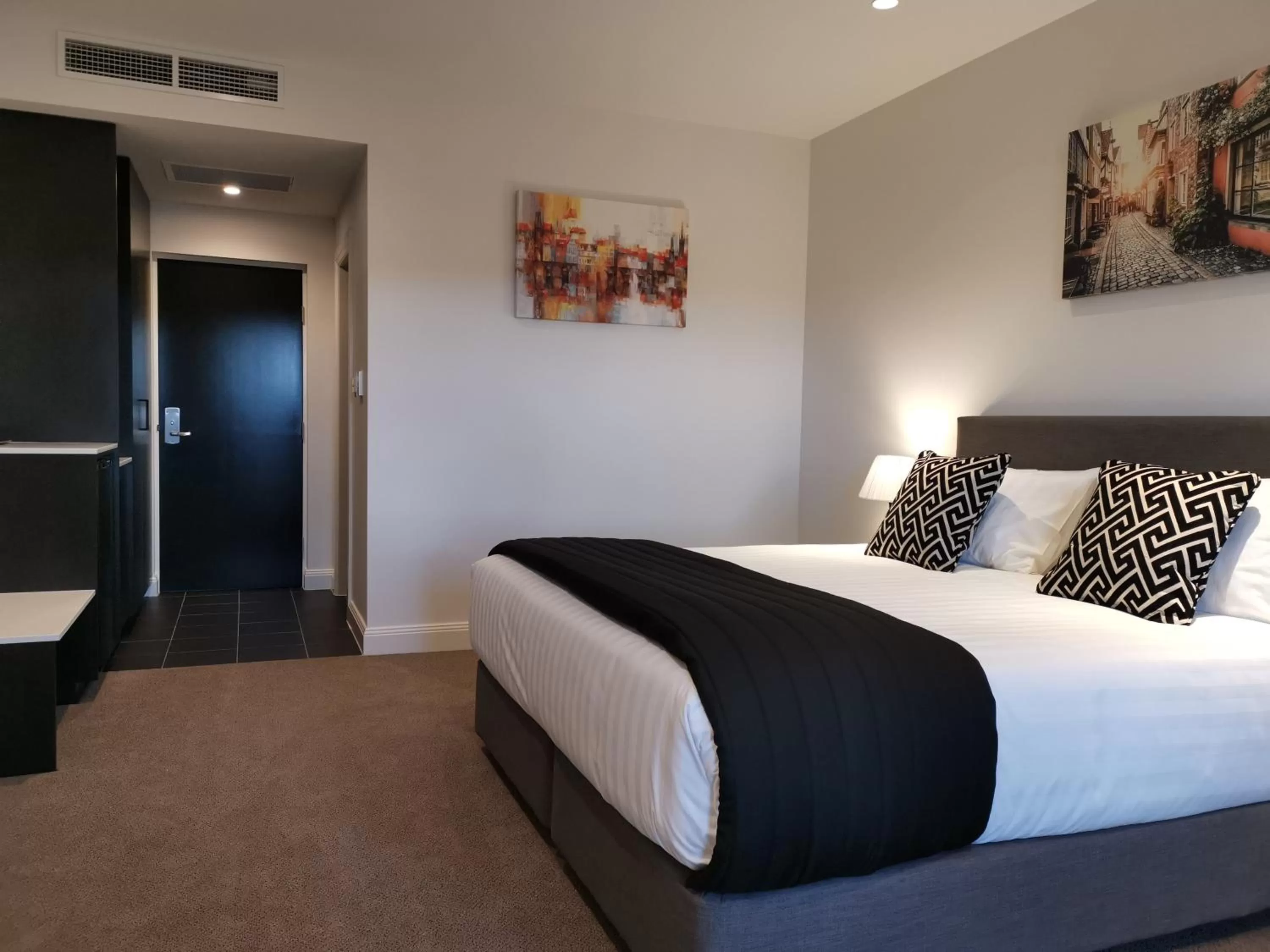 Bed in The Abbey Motel Goulburn