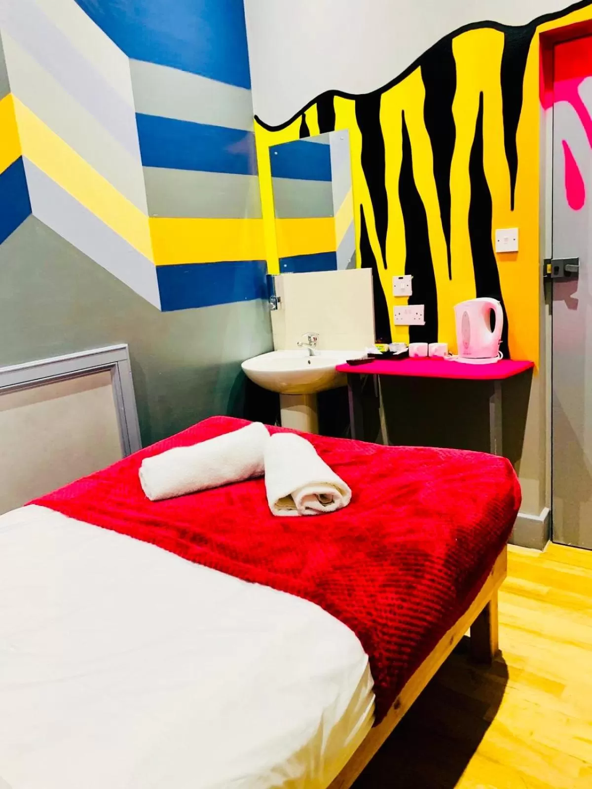 Bedroom, Bed in KX Rooms Kings Cross