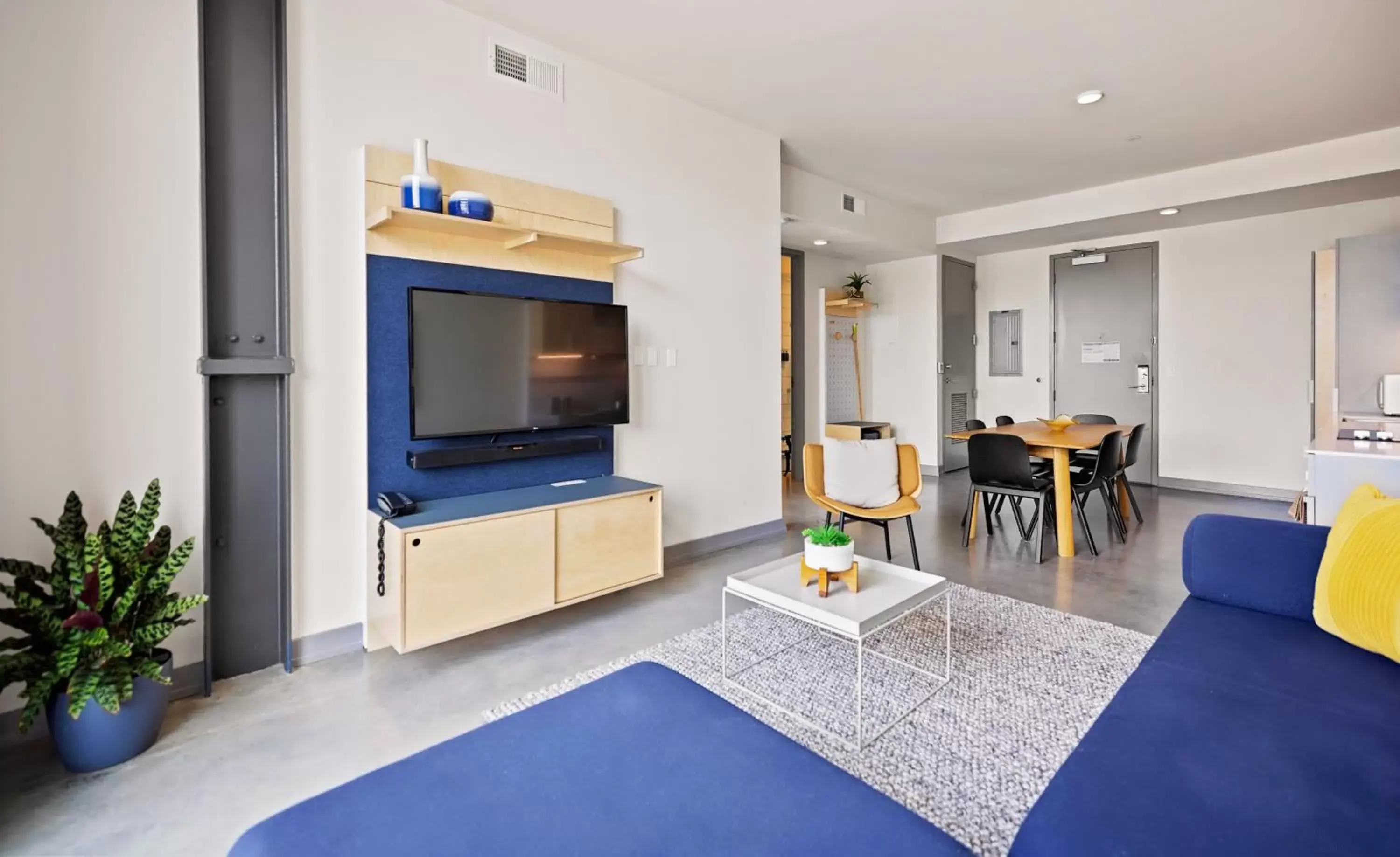 Living room in Placemakr Wedgewood-Houston - South Nashville Living room in Placemakr Wedgewood-Houston - South Nashville