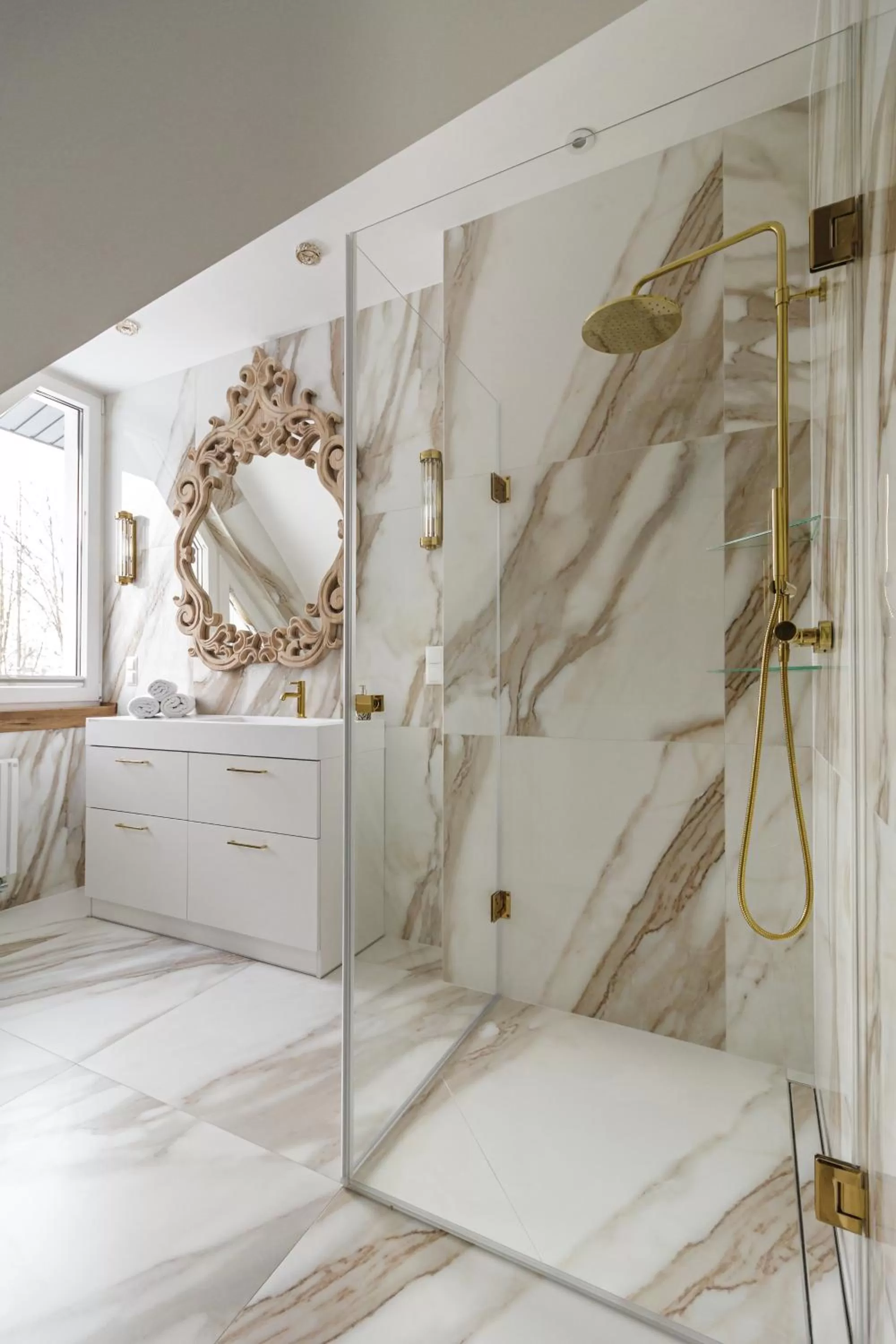 Shower, Bathroom in Jagiellońska Residence