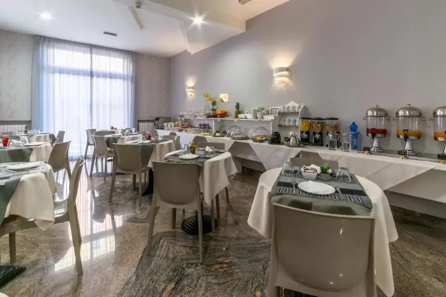 Breakfast, Restaurant/Places to Eat in Hotel Donatello