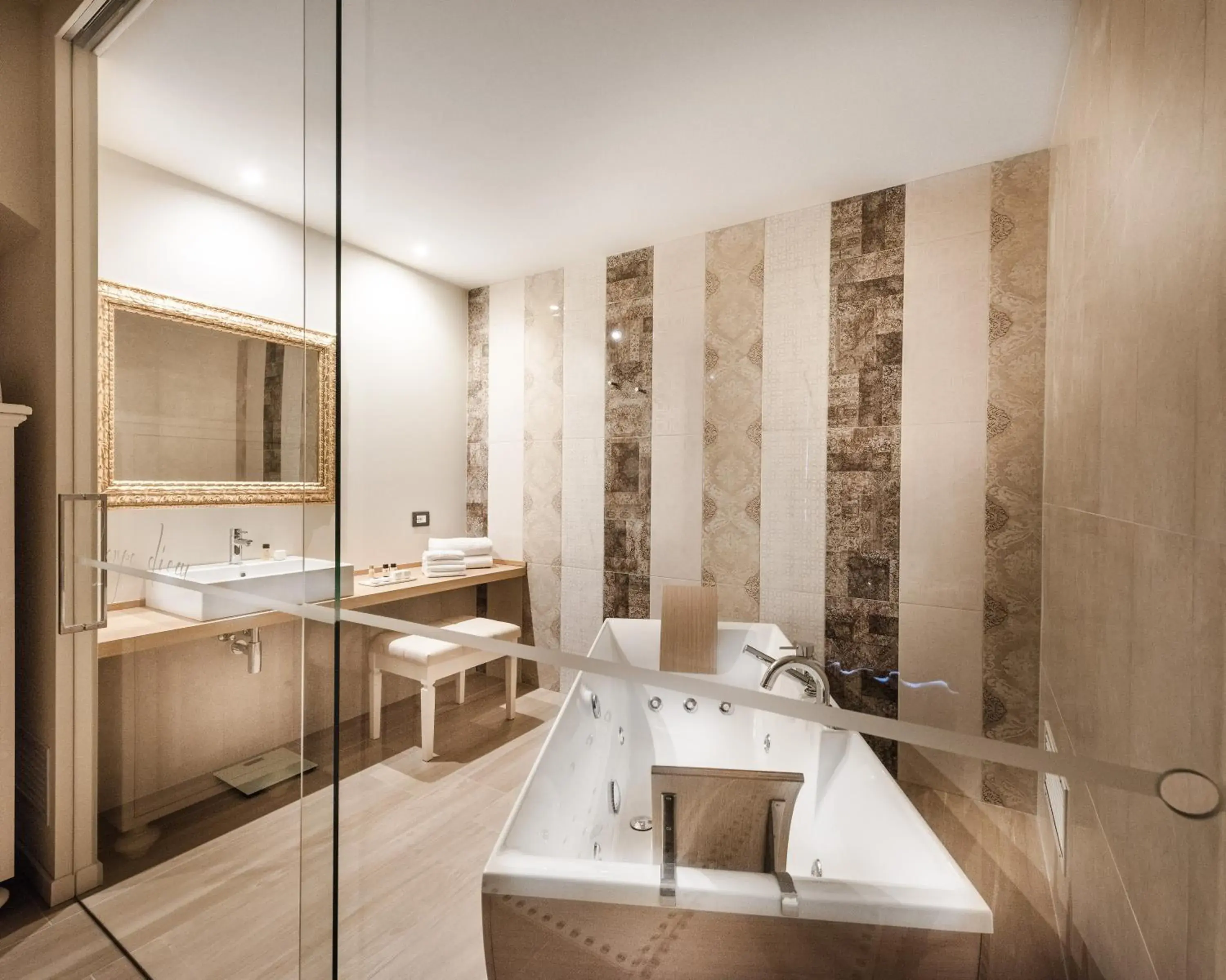 Photo of the whole room, Bathroom in Madrigale Panoramic&Lifestyle Hotel