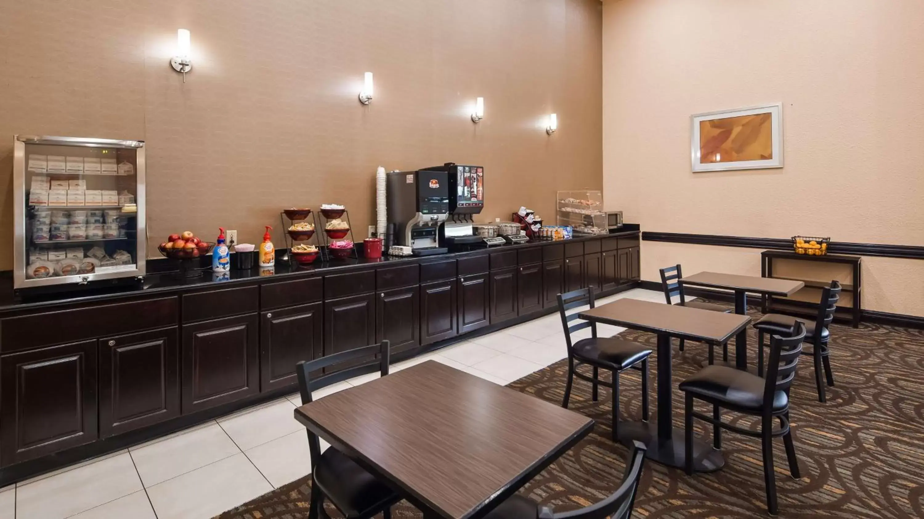 Restaurant/Places to Eat in Best Western Plus Newark/Christiana Inn