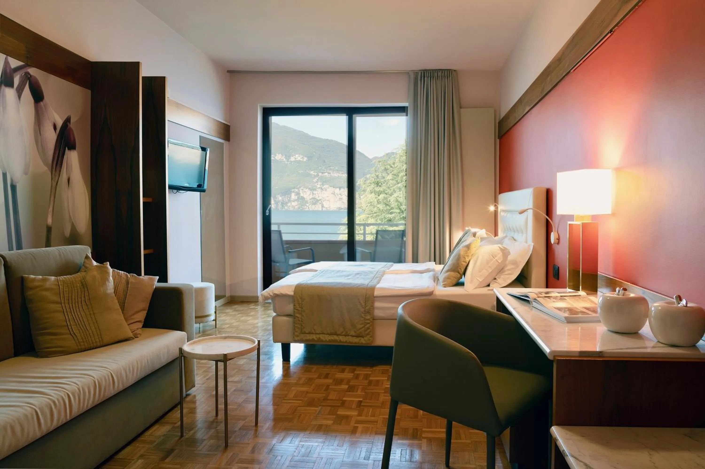 Bedroom, Bed in Hotel Du Lac - Relax Attitude Hotel