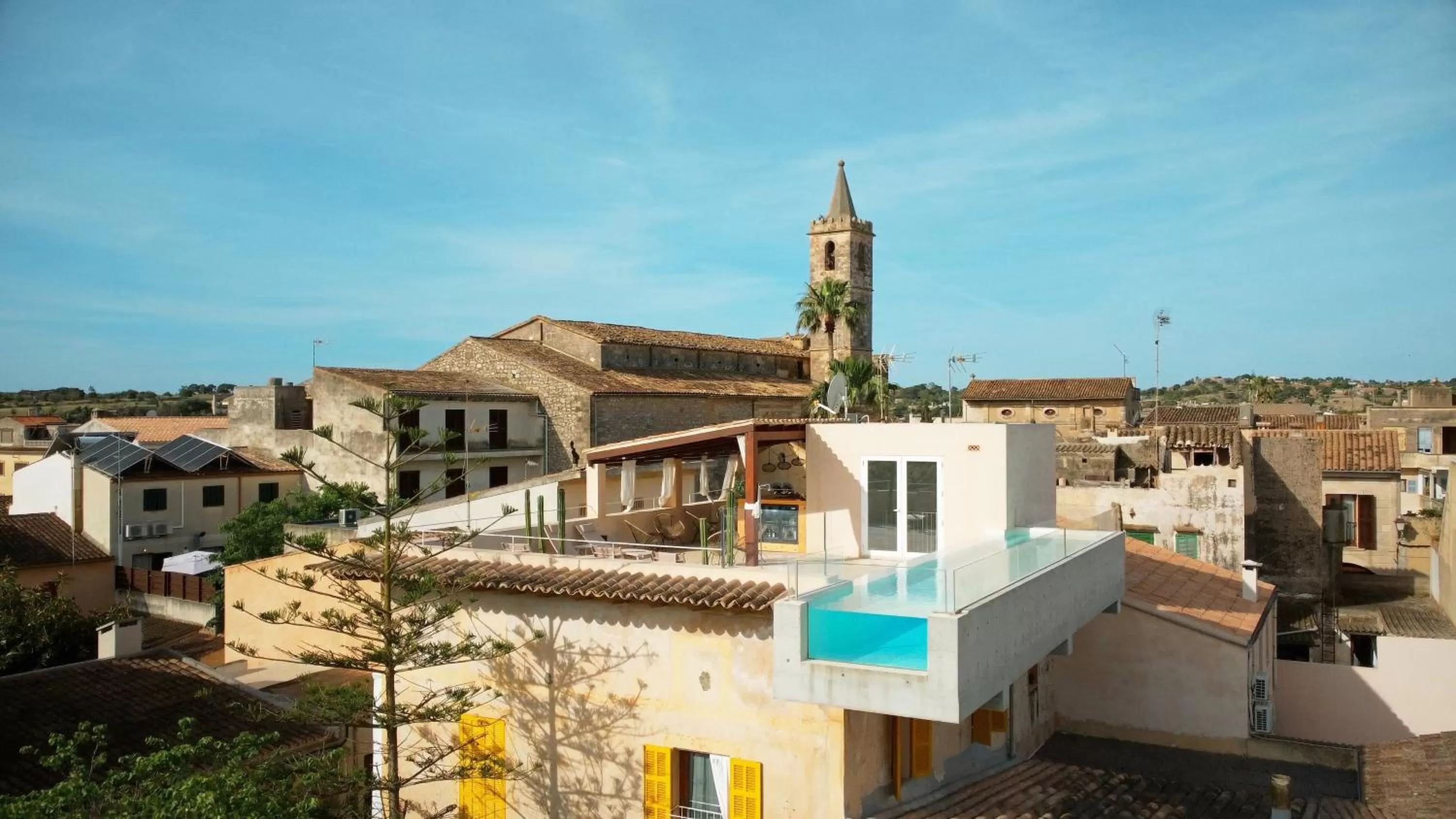 Property building in Hotel Boutique Can Pocovi