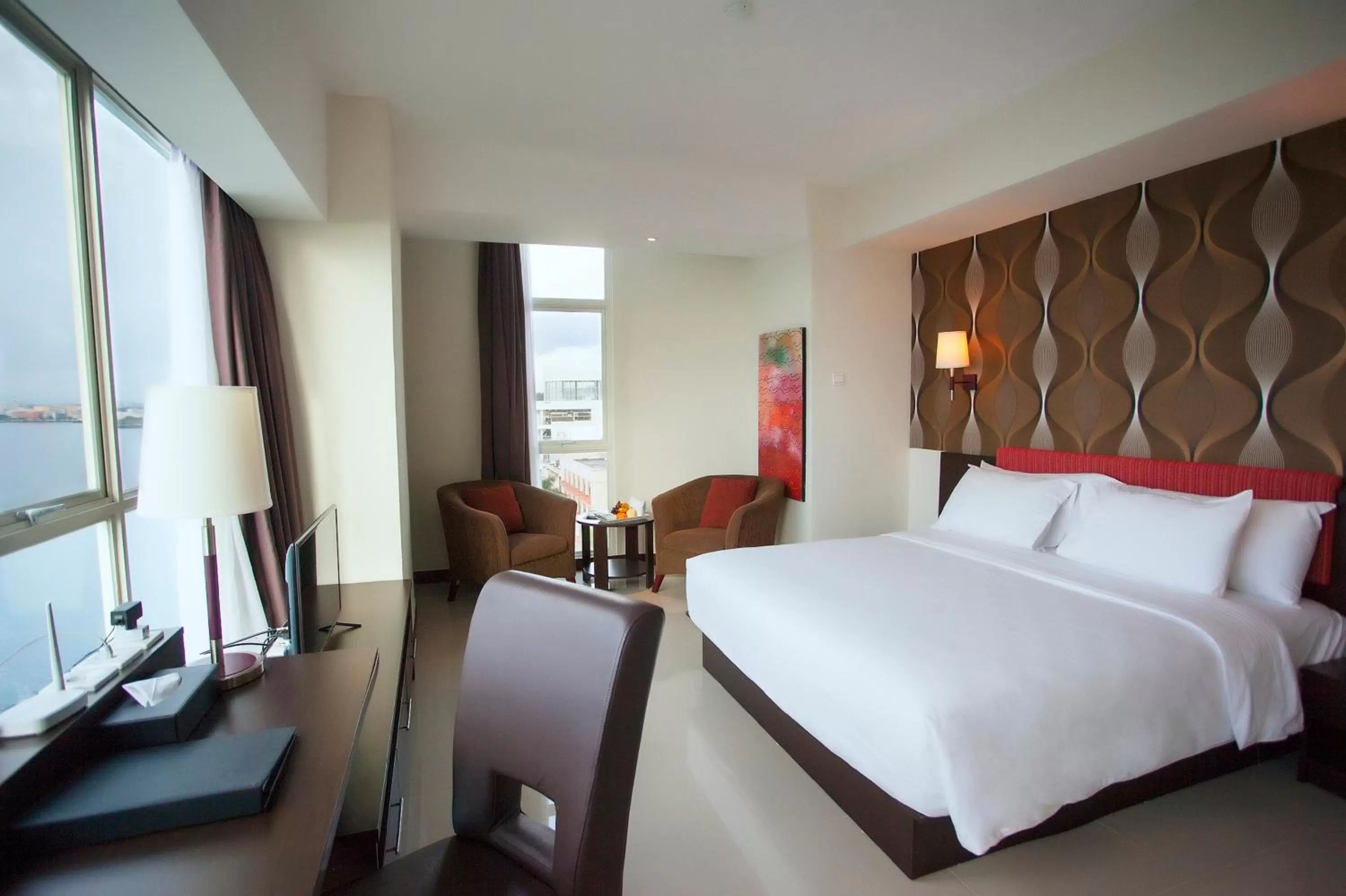 Bed in Best Western The Lagoon Hotel