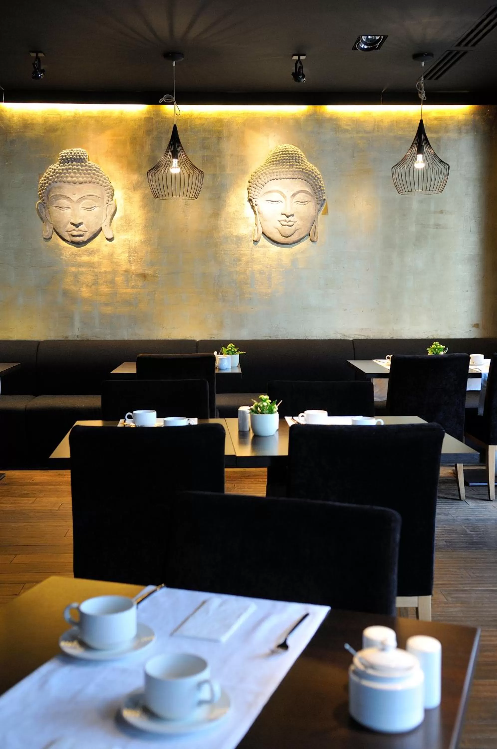 Restaurant/places to eat in Bayjonn Boutique Hotel