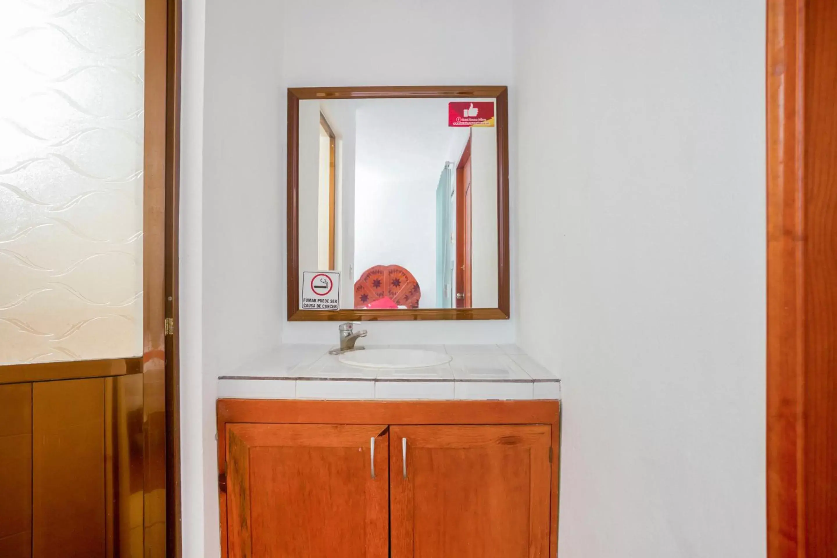 Bathroom in OYO Hotel Montes, Atlixco Puebla