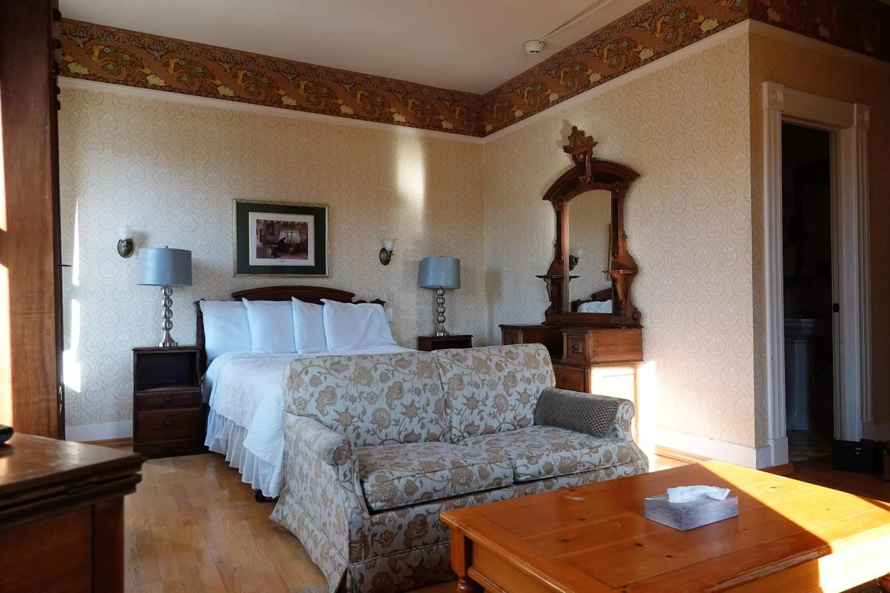 Bed in Union Hotel Bed in Union Hotel