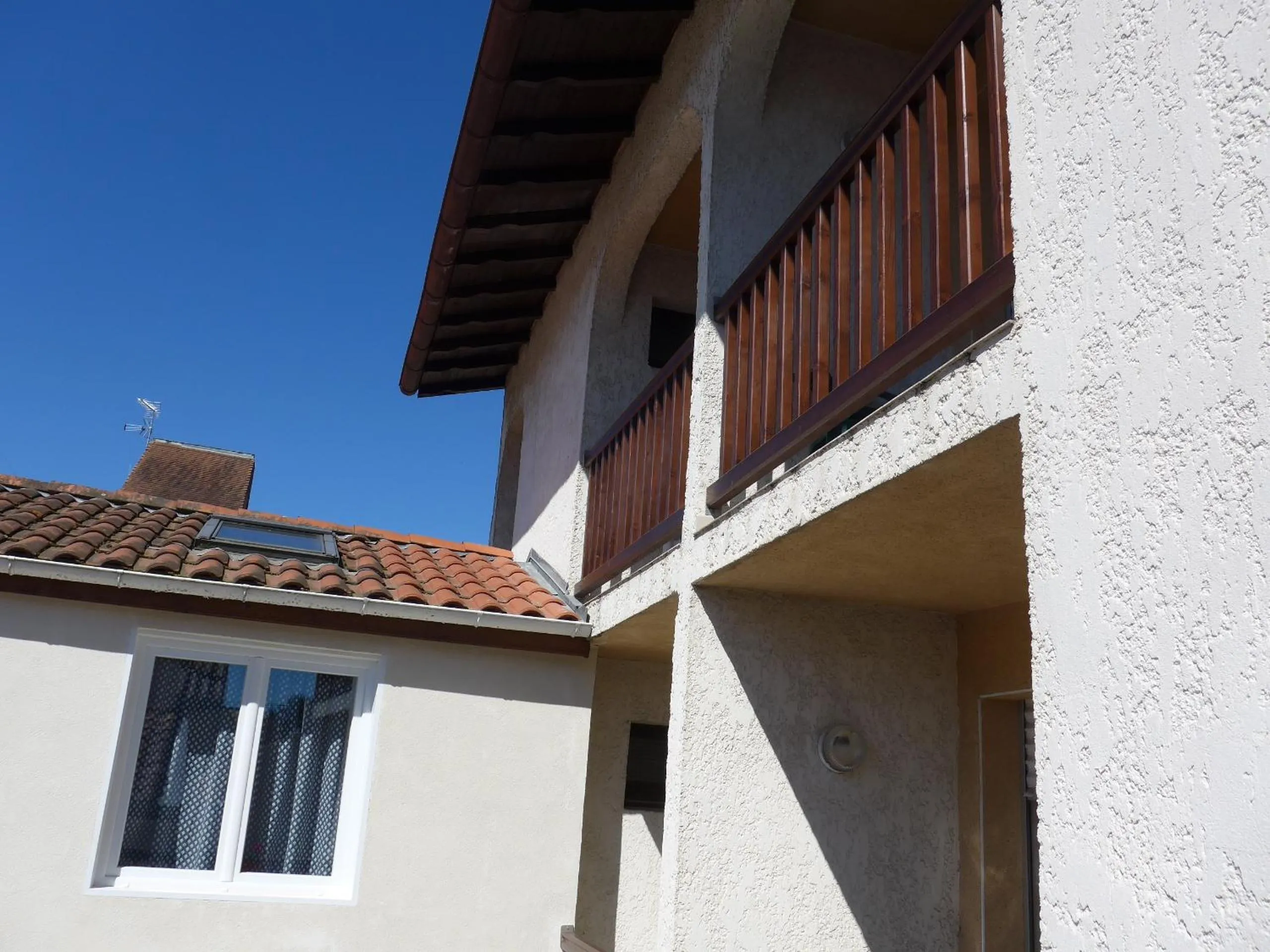 Property building in Hôtel Le Relais Dax