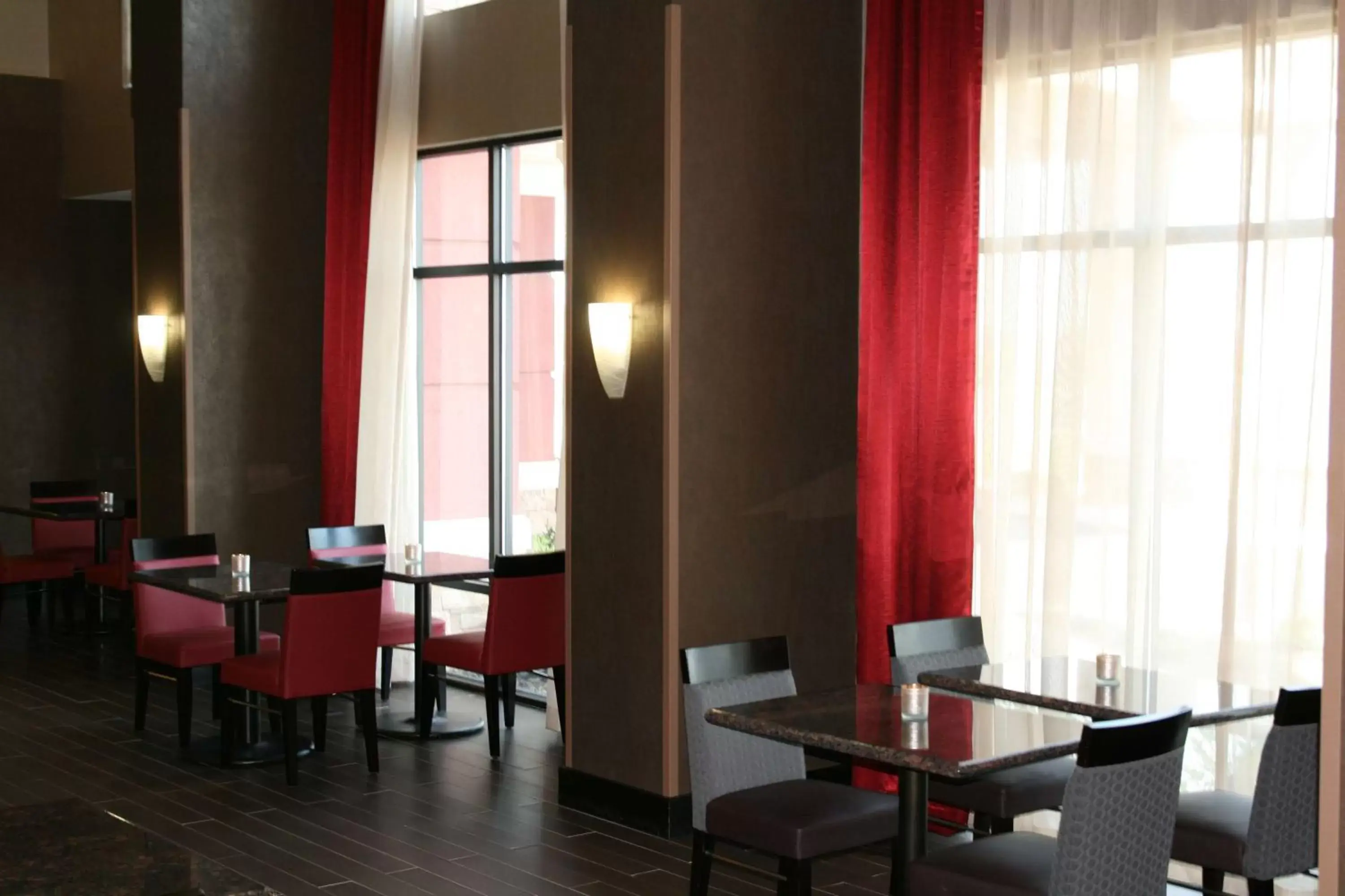 Dining area, Restaurant/Places to Eat in Hampton Inn & Suites Lebanon