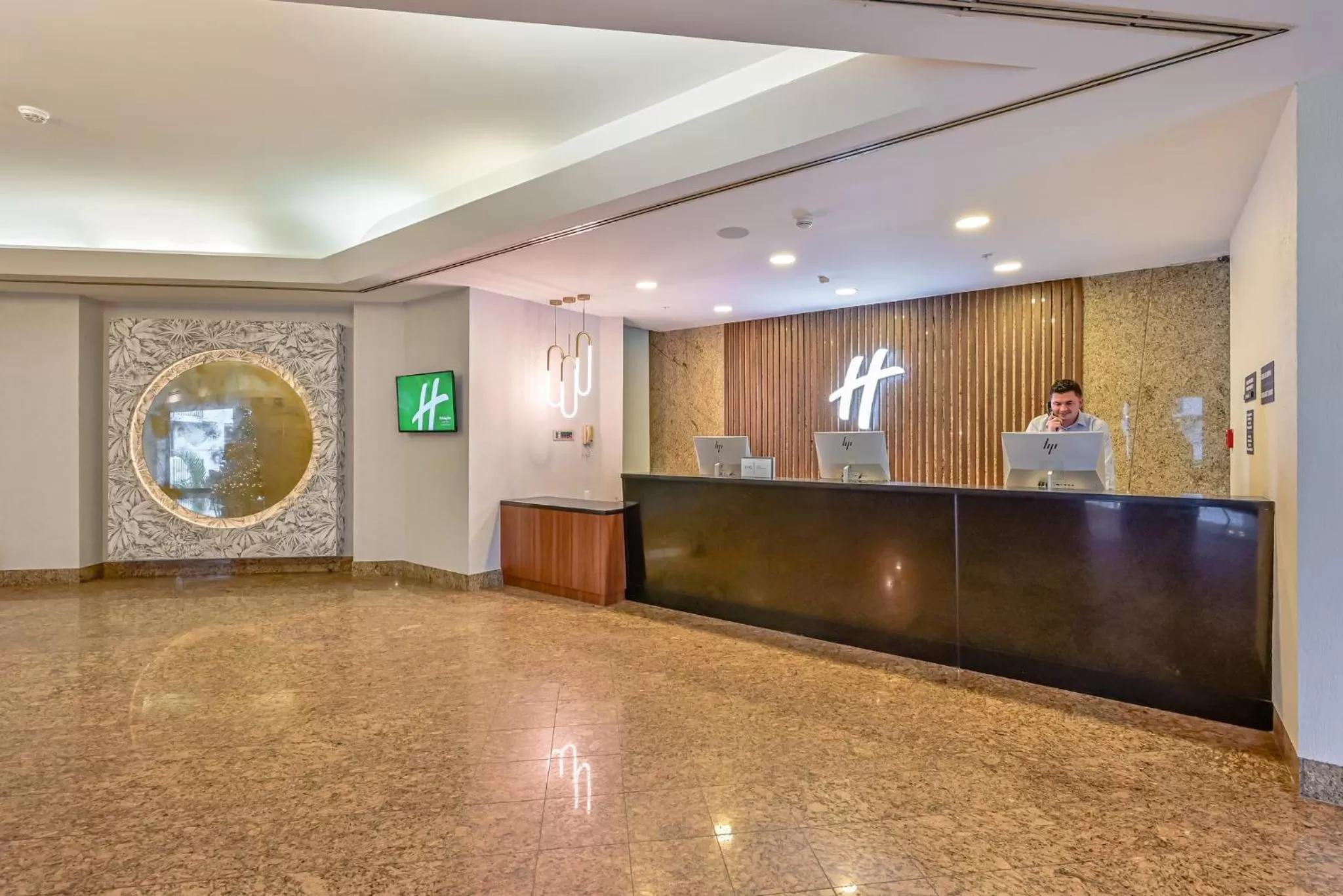 Property building in Holiday Inn San Jose La Sabana by IHG