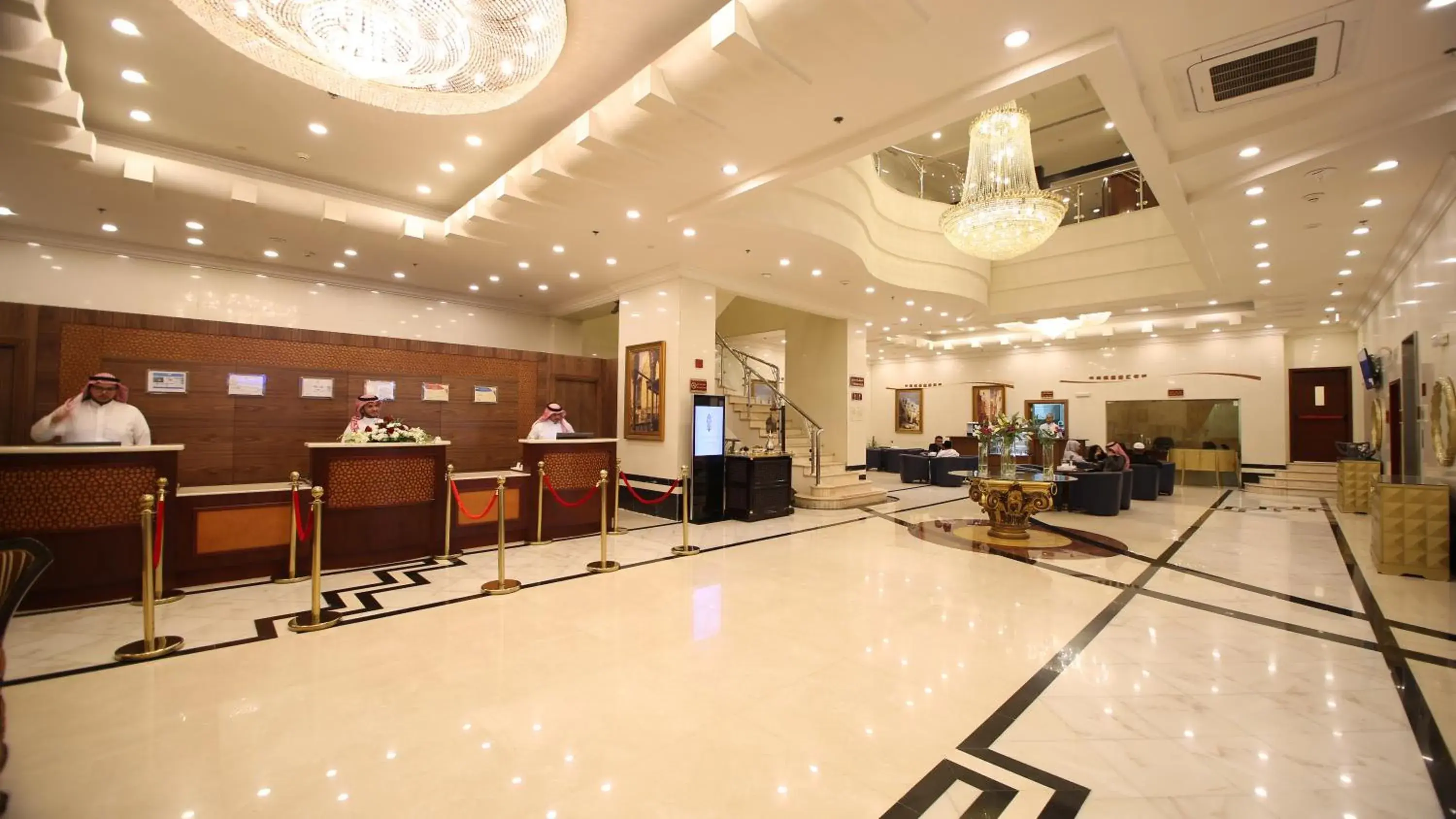 Lobby or reception in Al Rawda Royal Inn