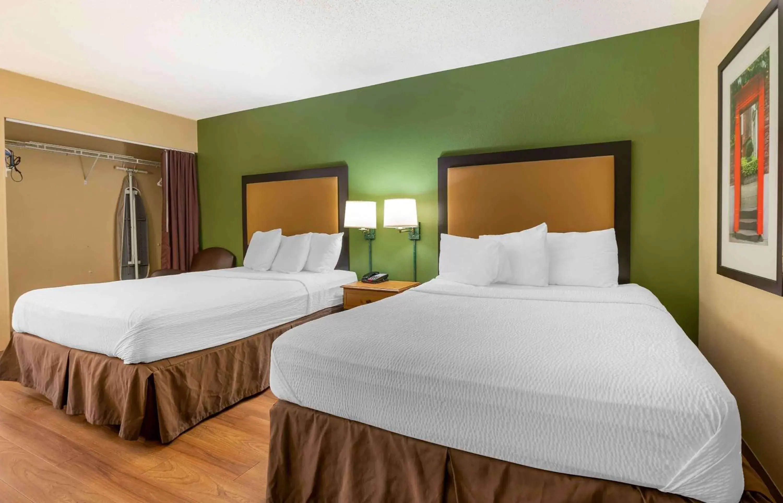 Bedroom, Bed in Extended Stay America Suites - Chicago - Schaumburg - Convention Center
