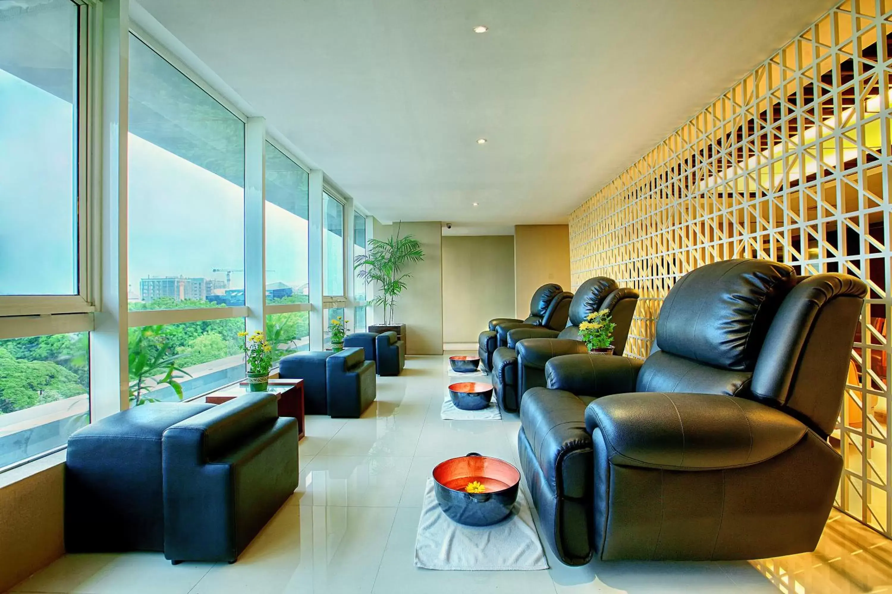 Spa and wellness centre/facilities, Seating Area in The Alana Surabaya