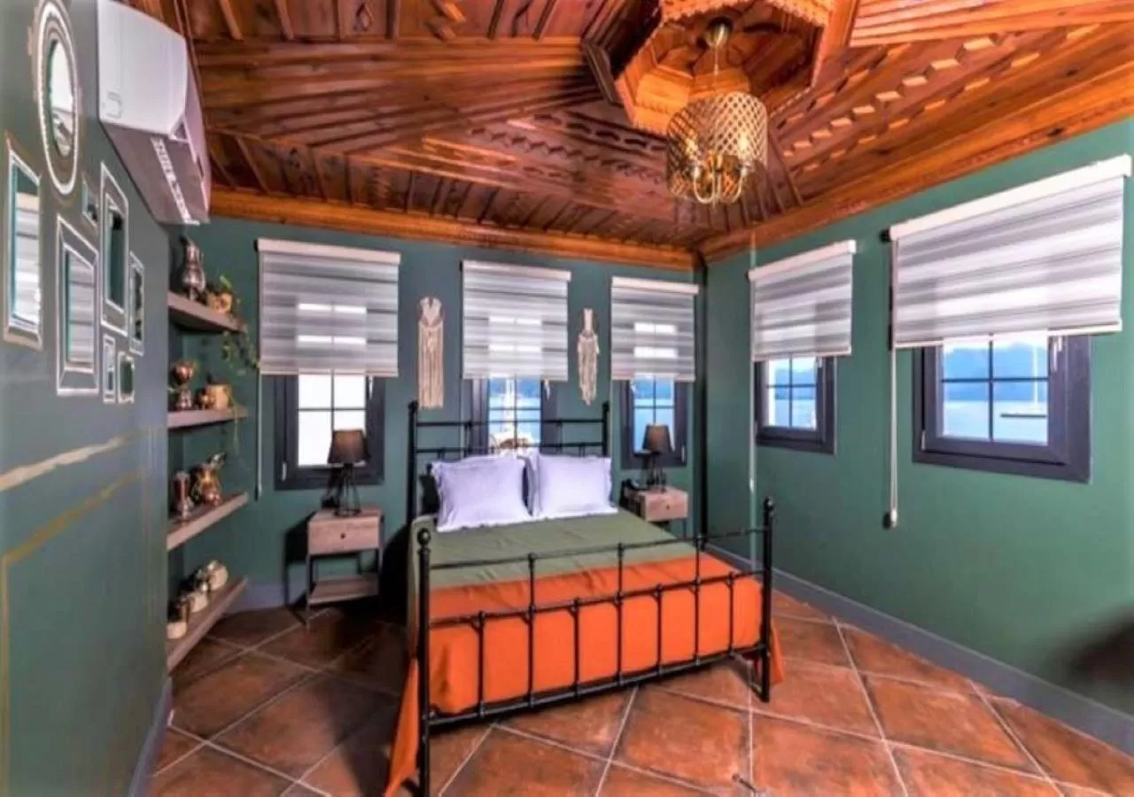 View (from property/room), Bed in Sunset Hotel Marmaris