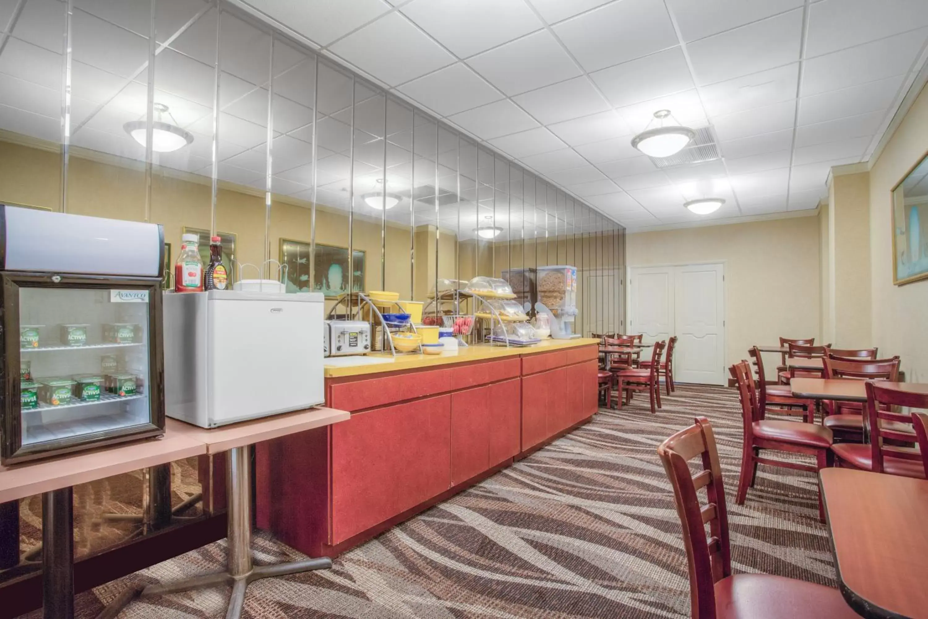 Food and drinks, Restaurant/Places to Eat in Days Inn by Wyndham Liberty