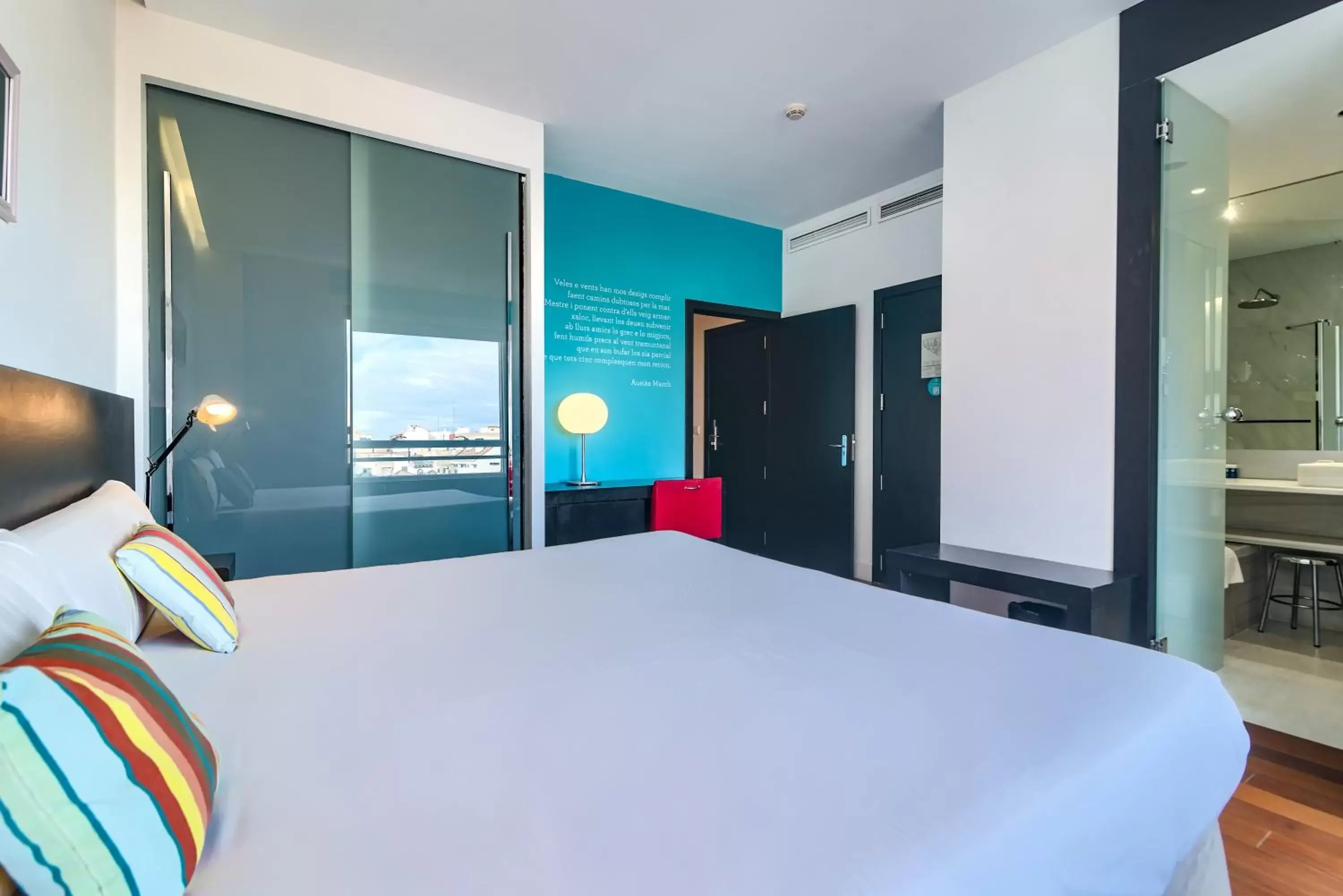 Bedroom, Bed in Sea You Hotel Port Valencia
