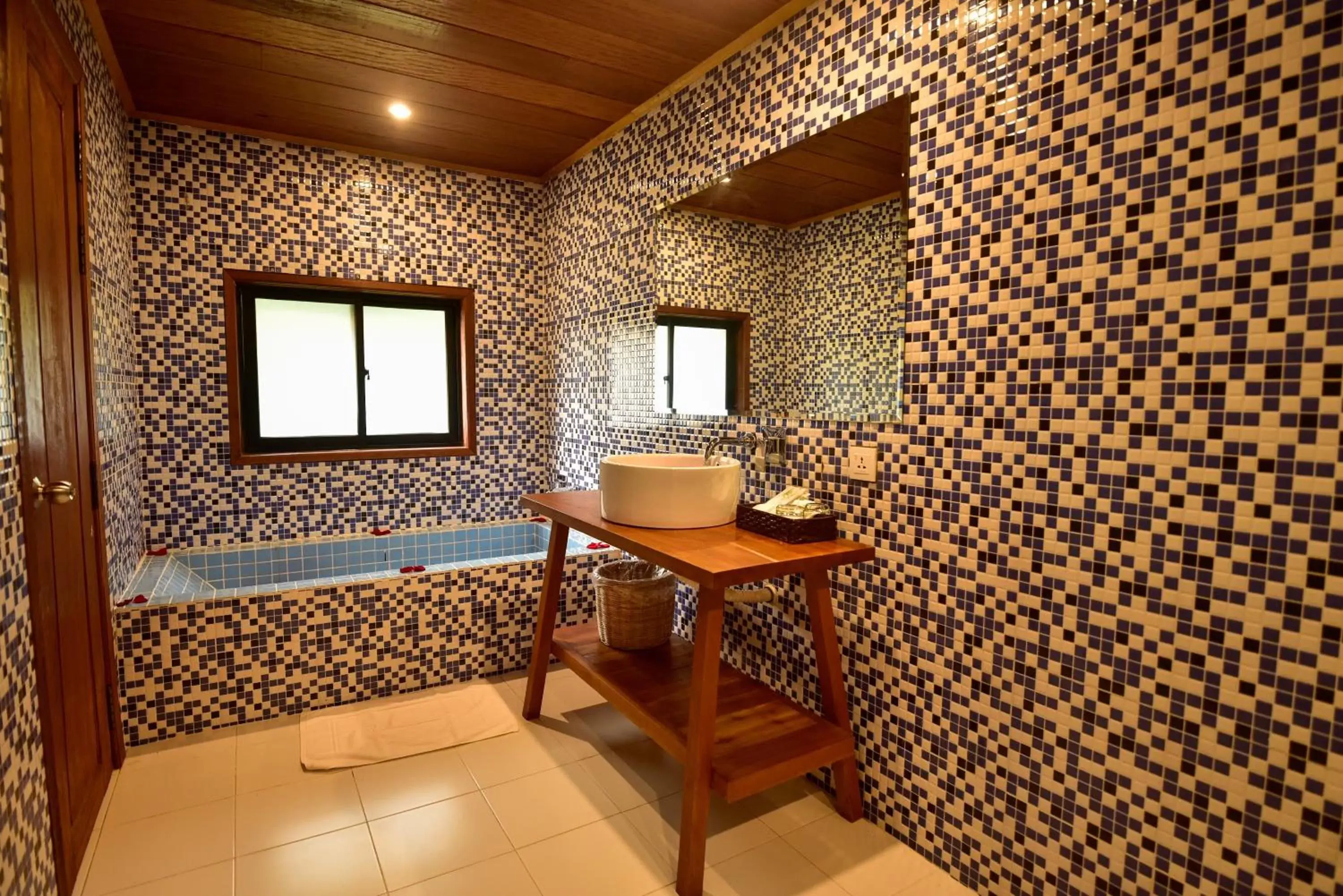 Bathroom in Angkor Heart Bungalow