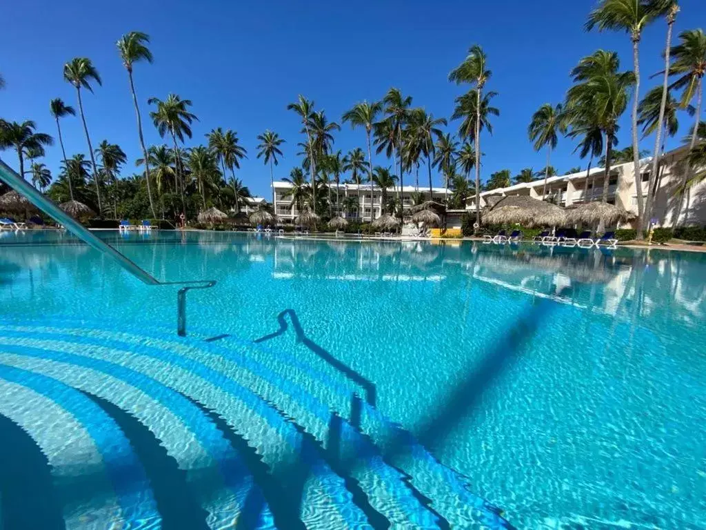 Swimming Pool in VIK hotel Arena Blanca